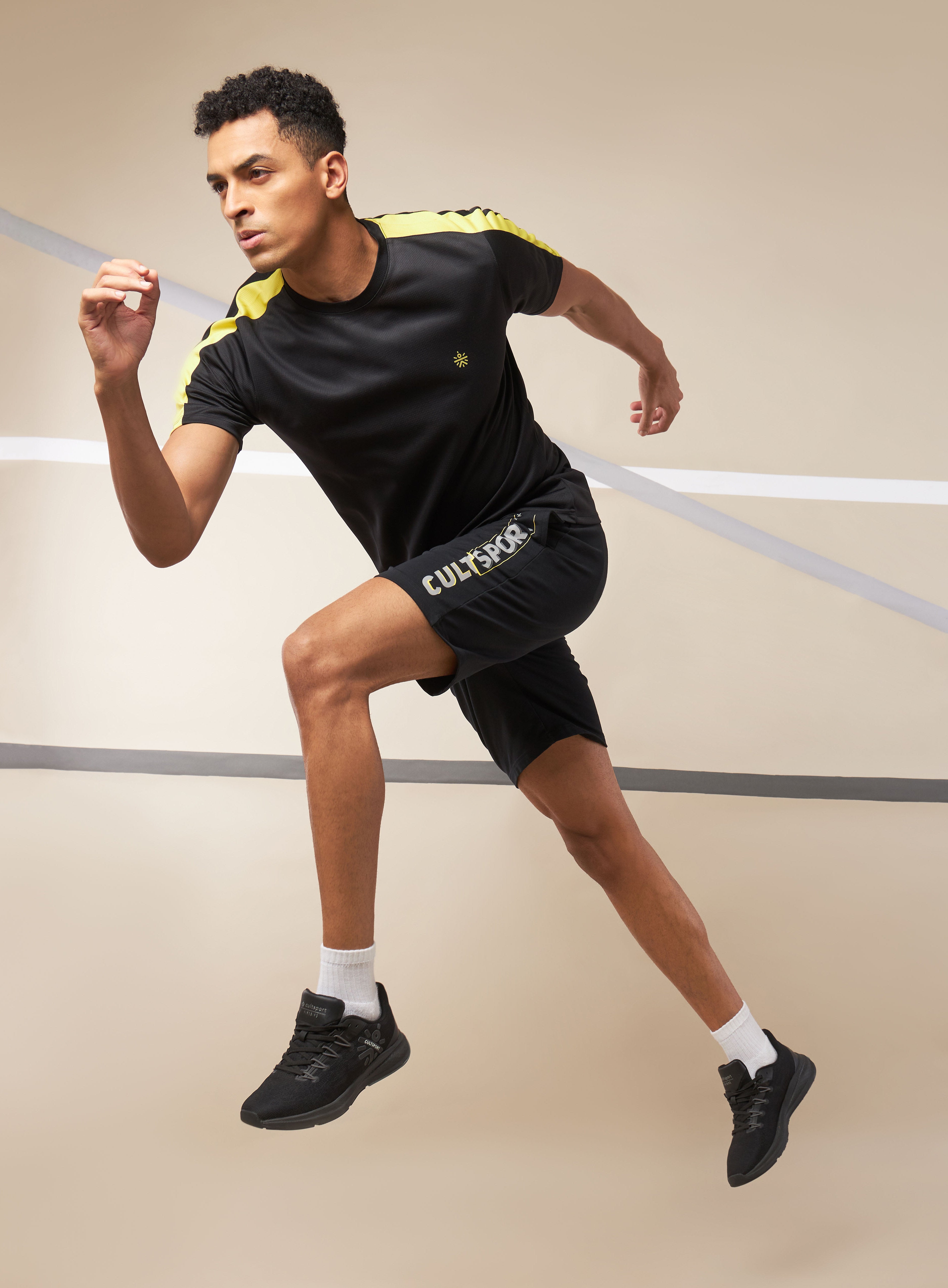 Shoulder Pop Active T-shirt