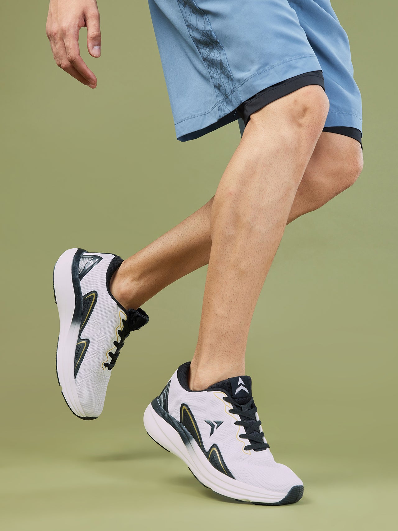 Avant Men's Radiant Running Shoes-White/Black