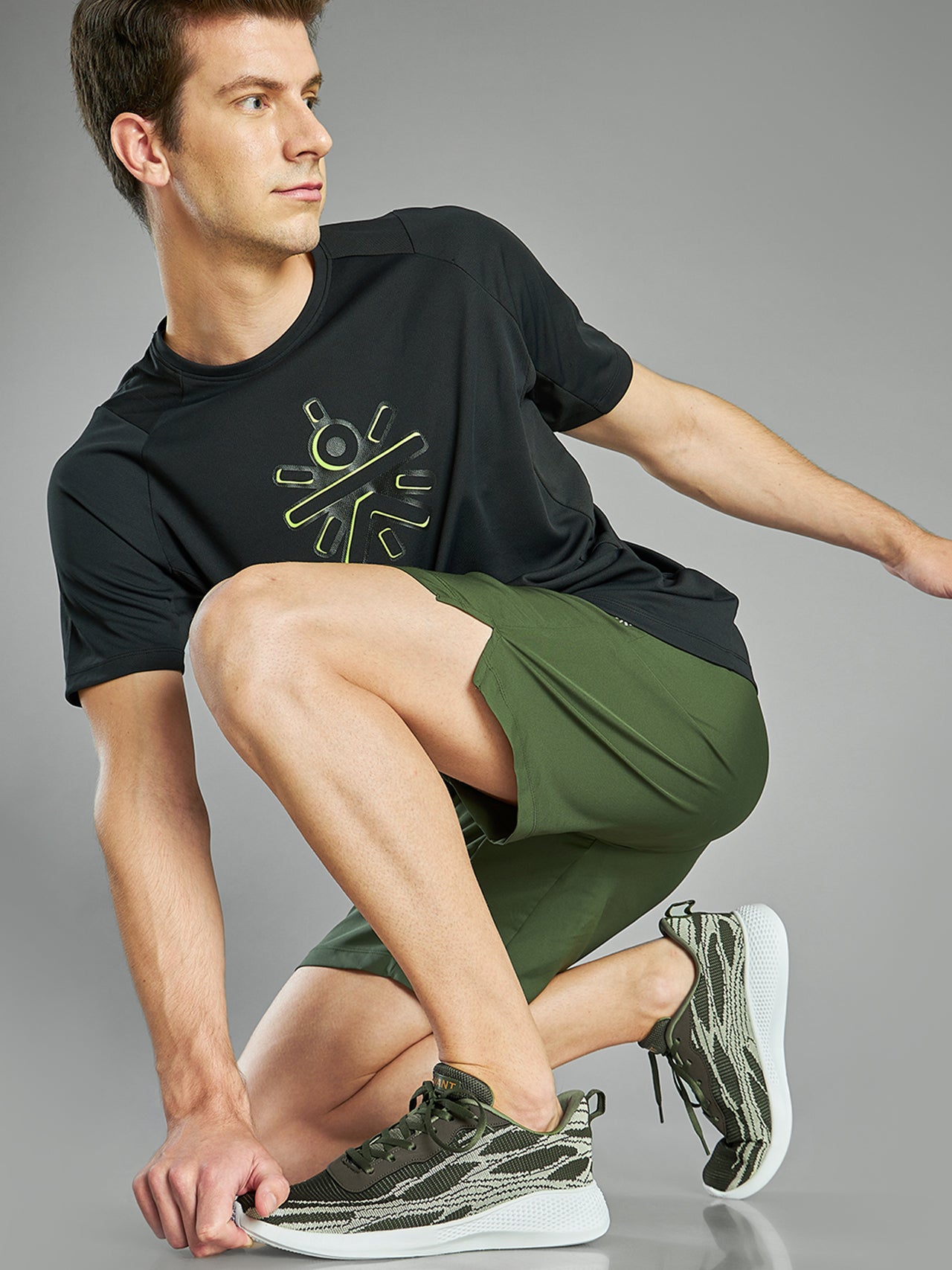 Avant Men's Dual Tone Knitted Walking Shoes-Olive