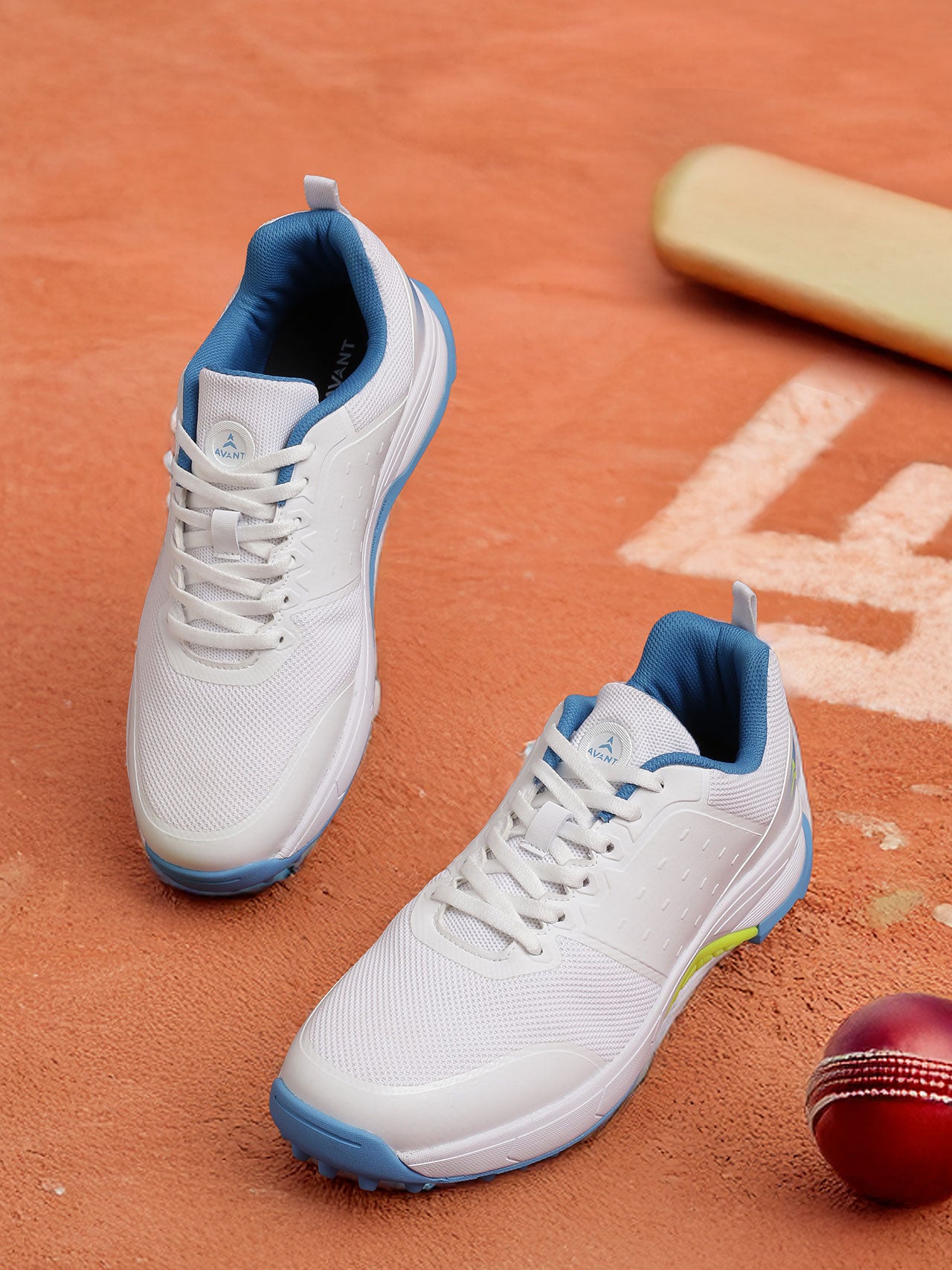 Avant Men's Active Force Cricket Shoes - White/Teal