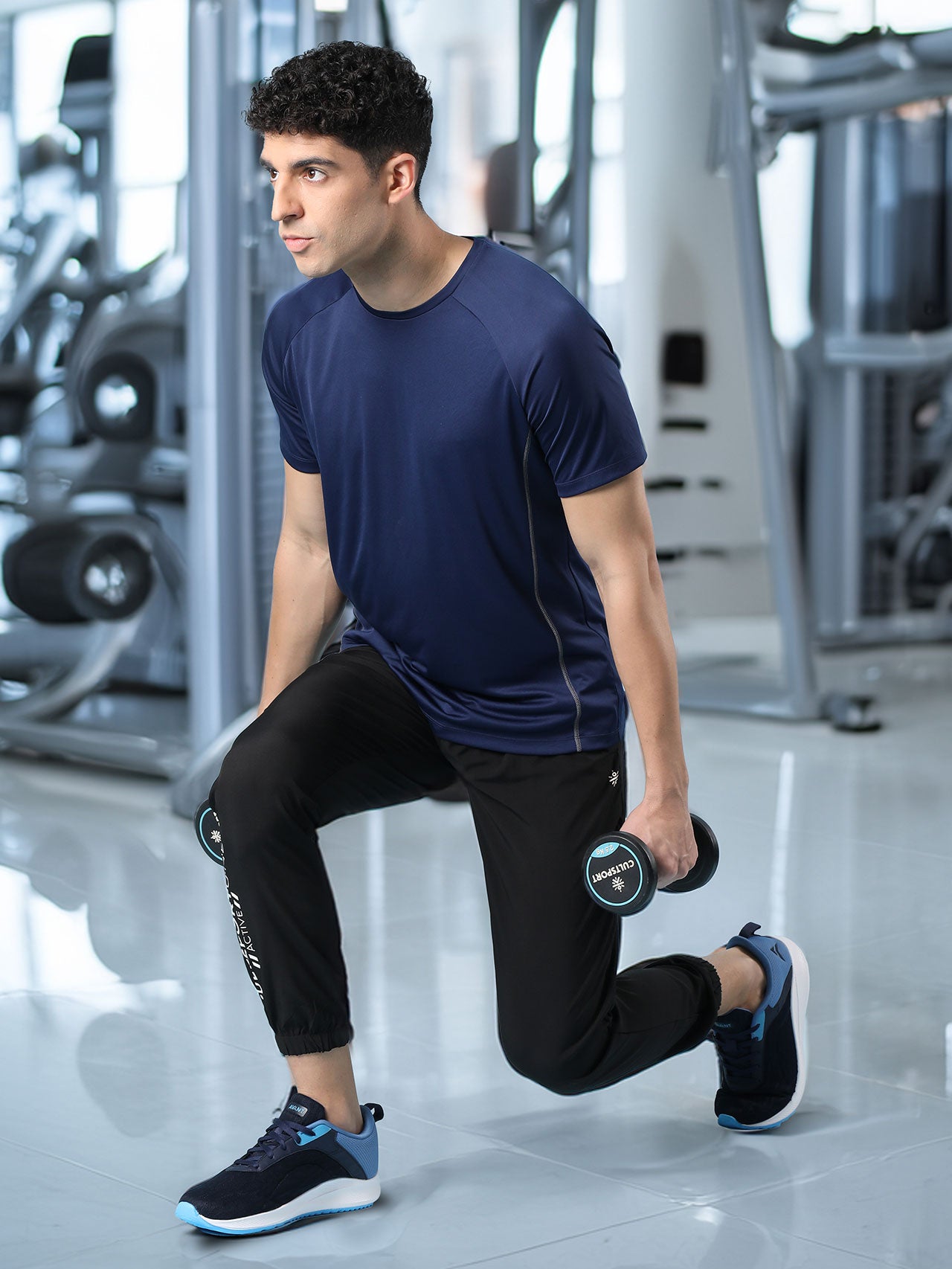 J b60780b8 3a35 424f 9f92 3d85309ec448