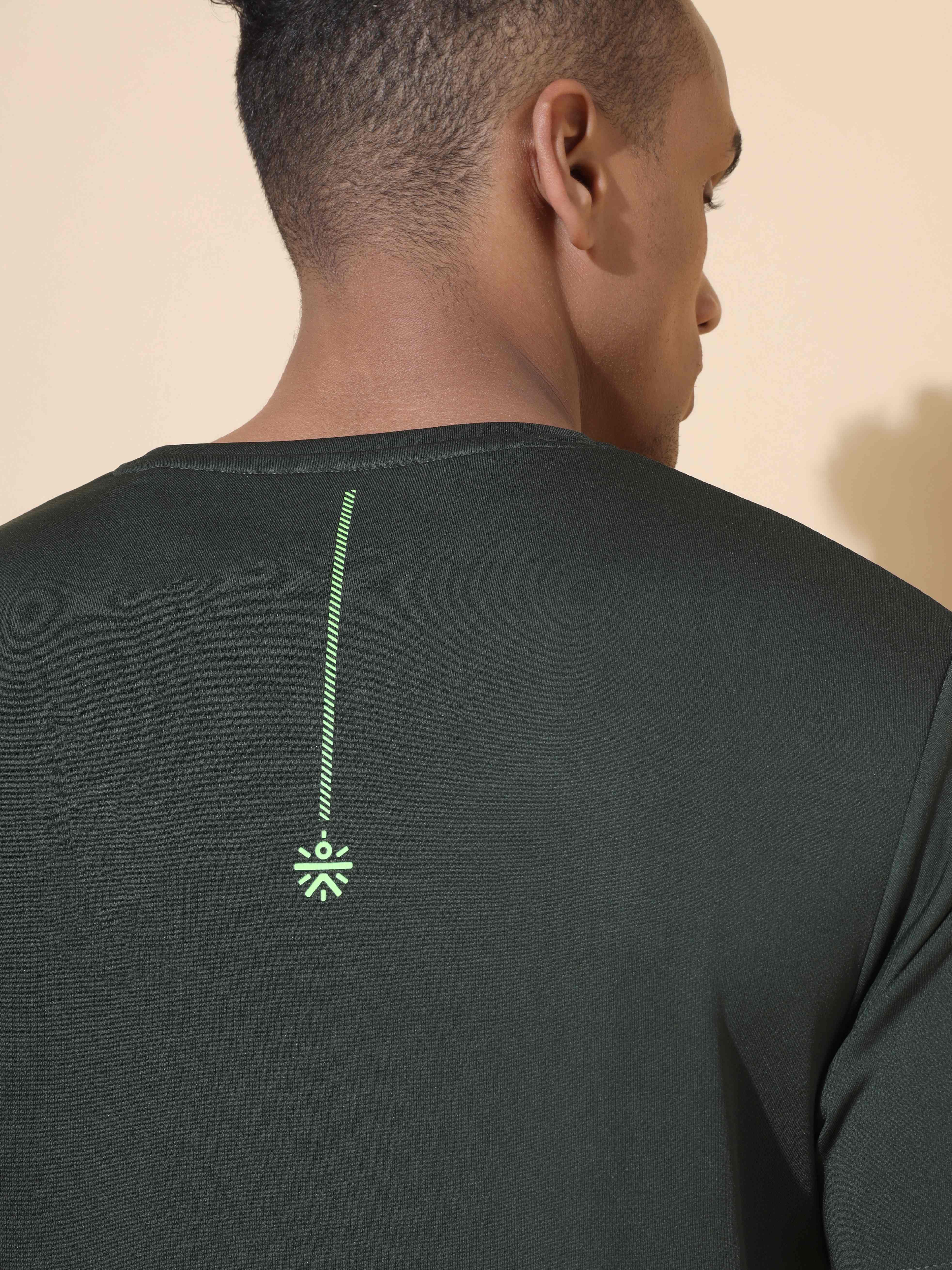 Graphic Print Active T-shirt