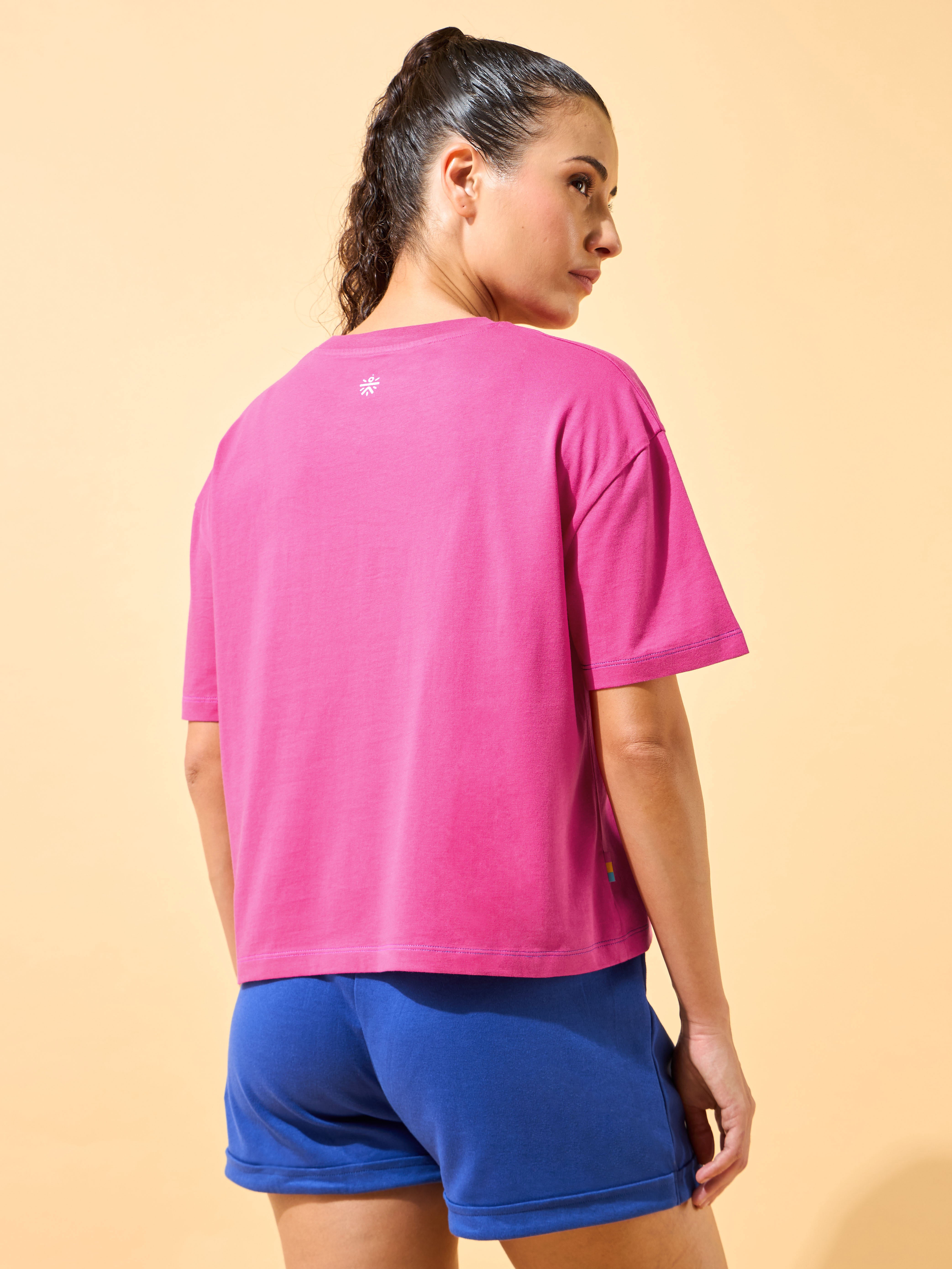 Elevate Print Cropped T-shirt