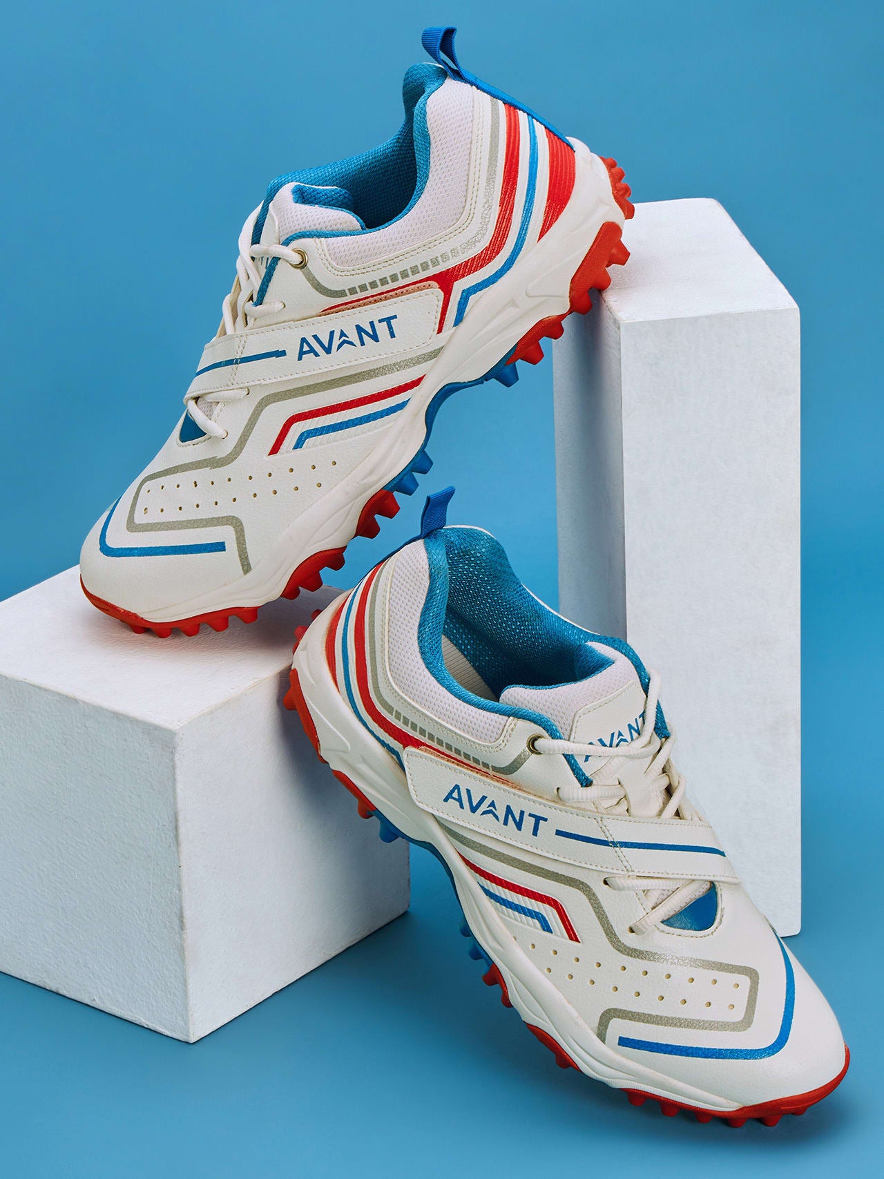 Avant Men's Impact Cricket Shoes - White