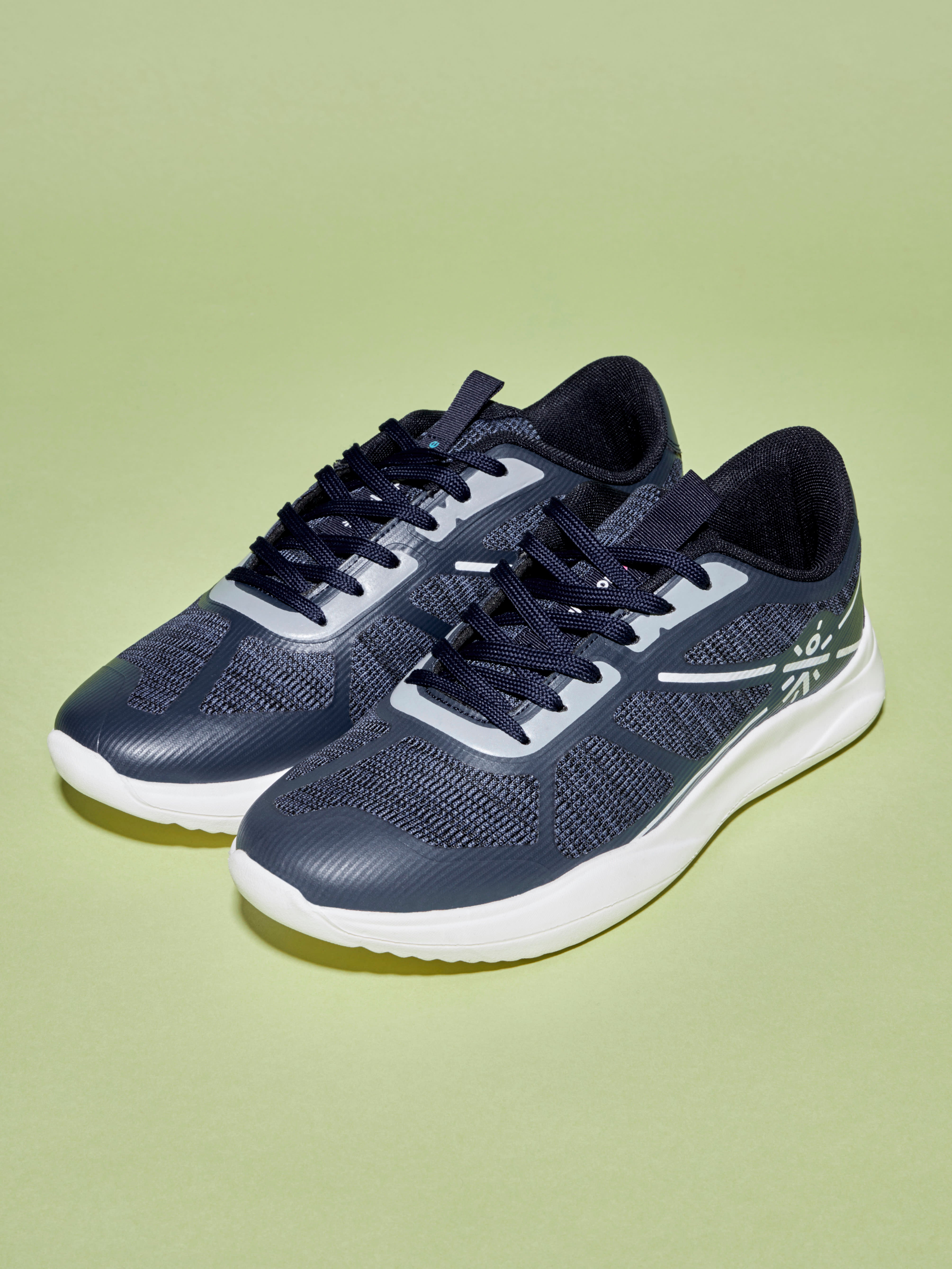 cult Discovery Men Running Shoes