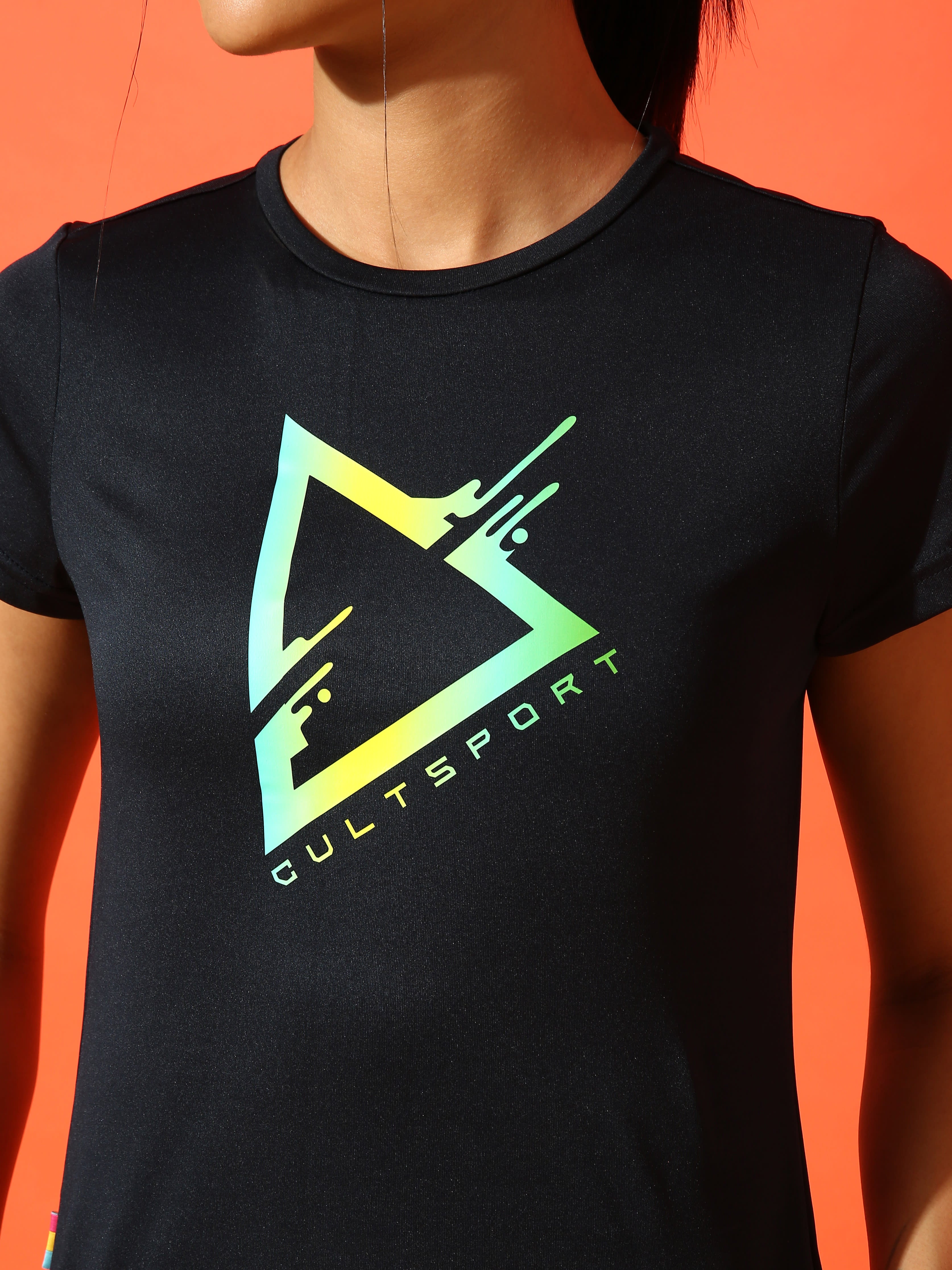 Play Graphic Workout T-shirt