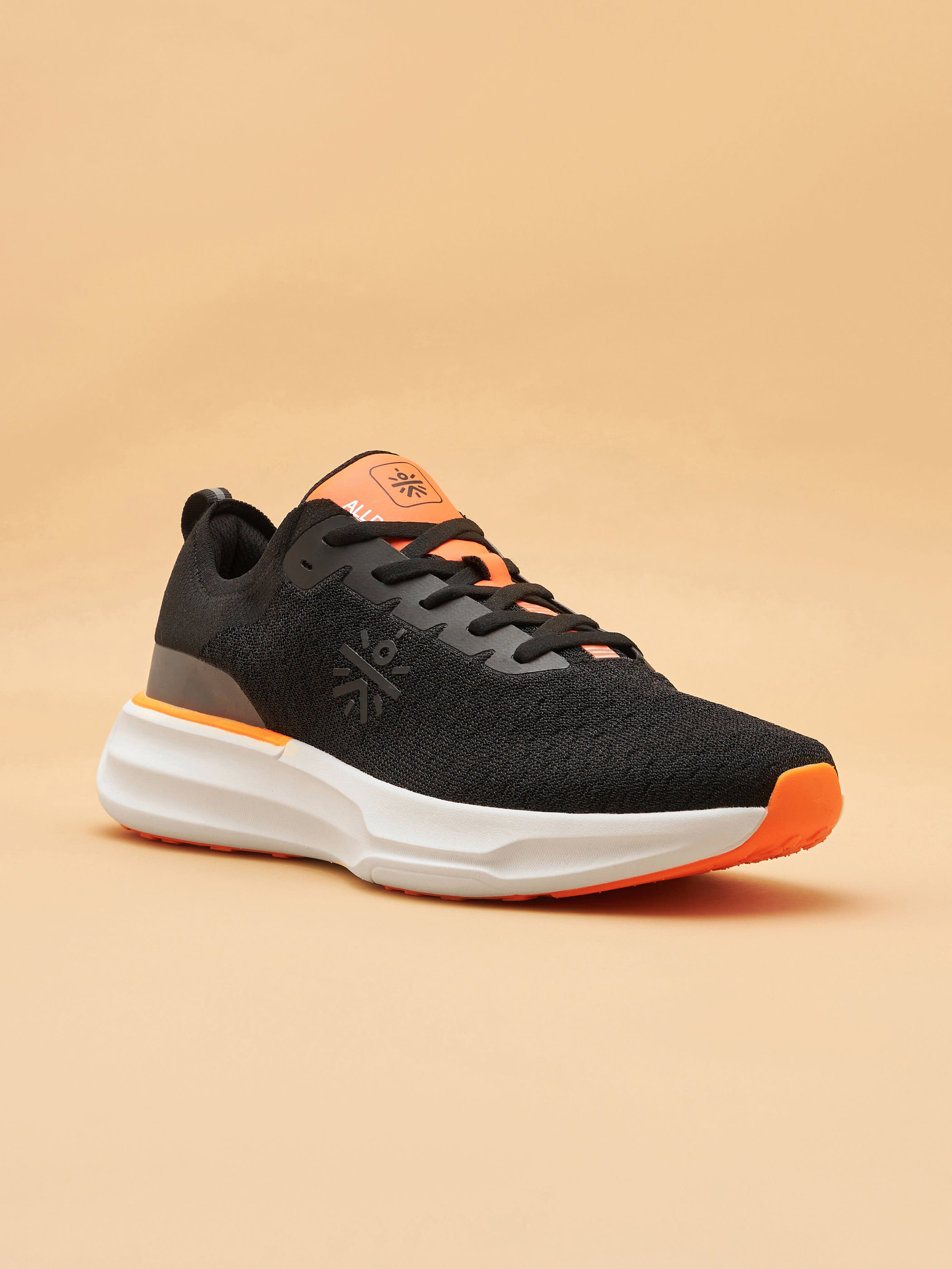 cult Versa Fly Men Running Shoes - Black/Orange