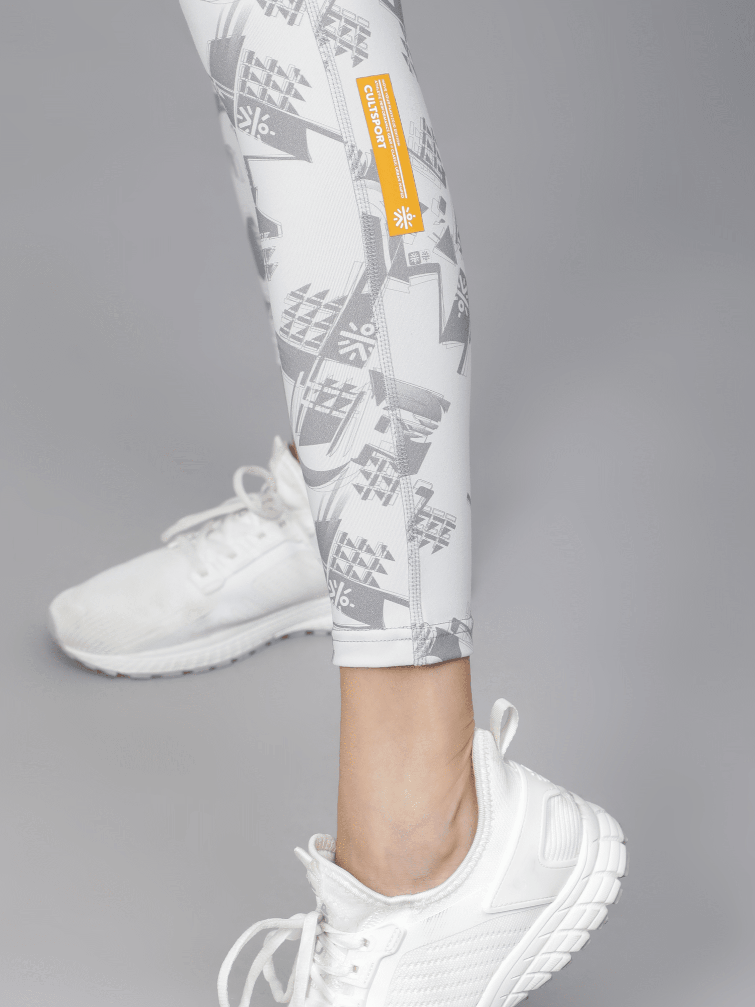 AbsoluteFit CrossLift Printed Grey Workout Leggings