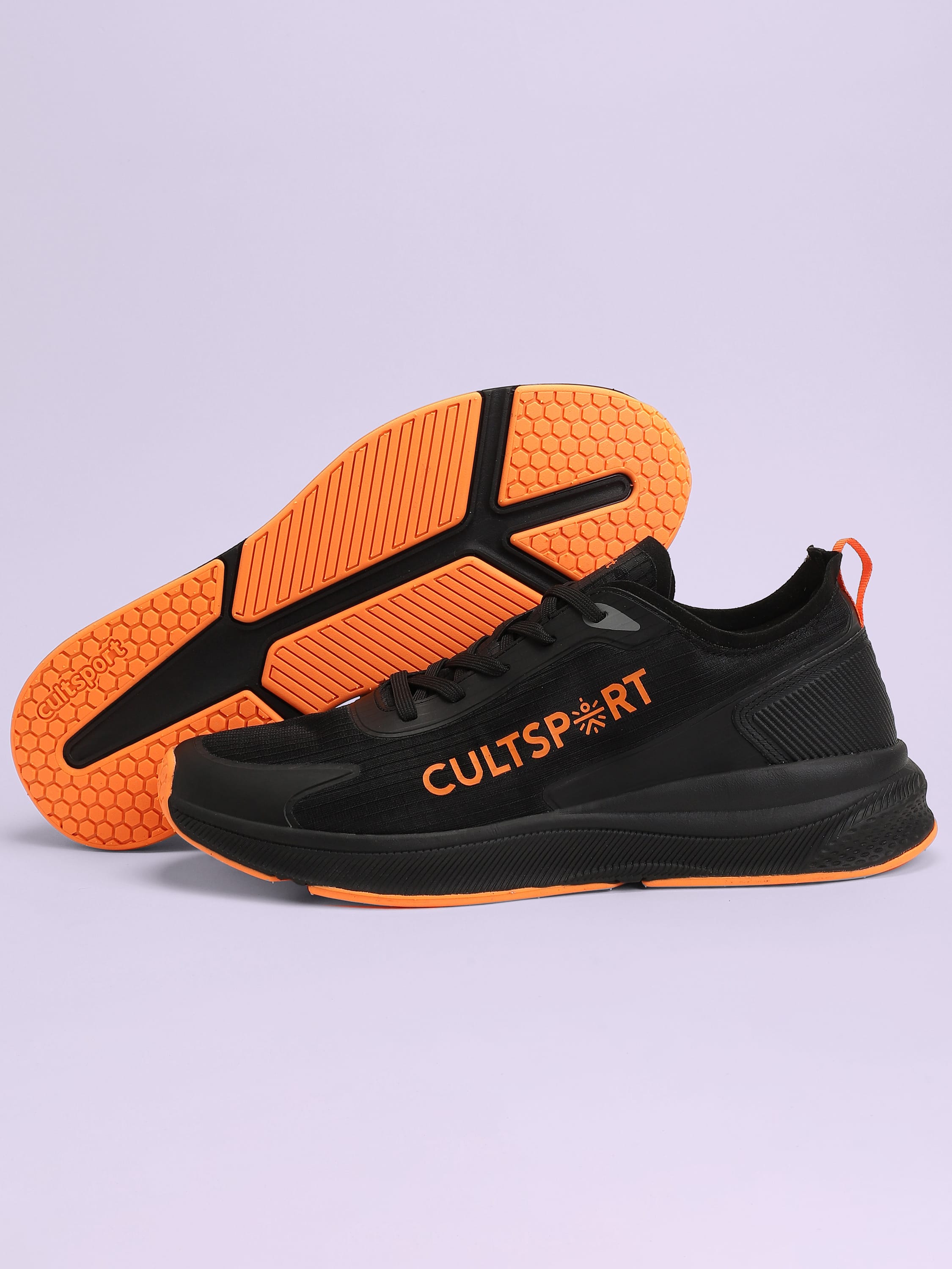 cult Comfort Men Running Shoes - Black/Orange