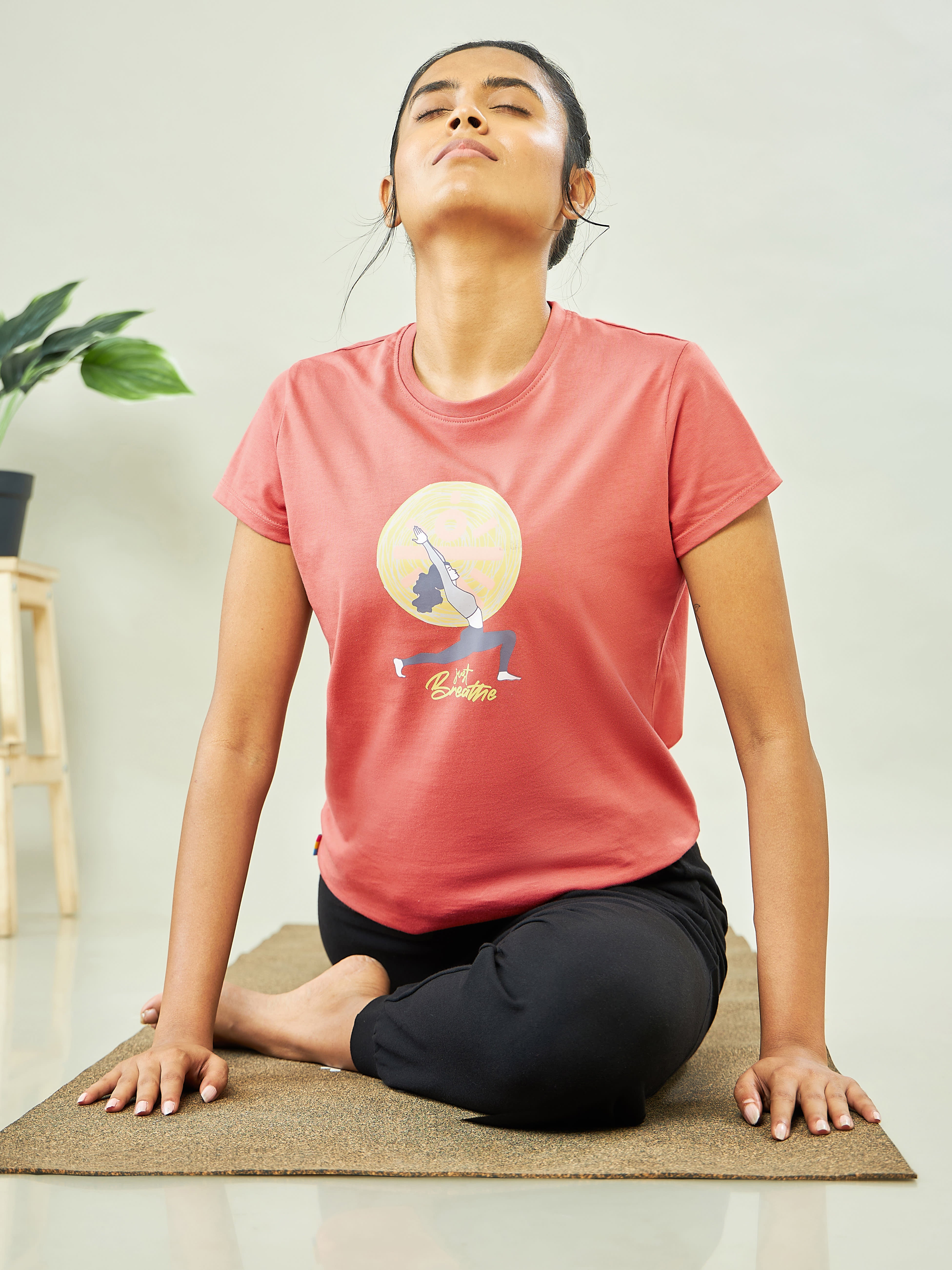 Graphic Print Yoga T-shirt
