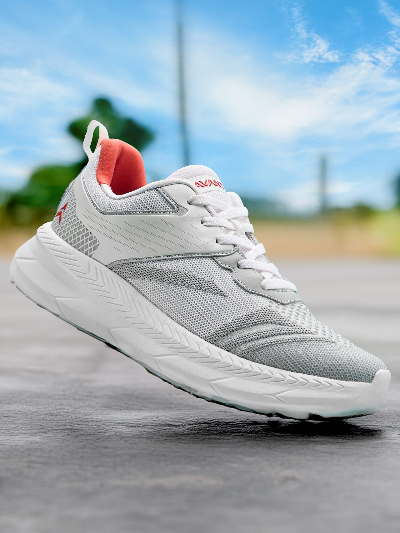 Avant Men's Strides Walking and Training Shoes-Grey/White