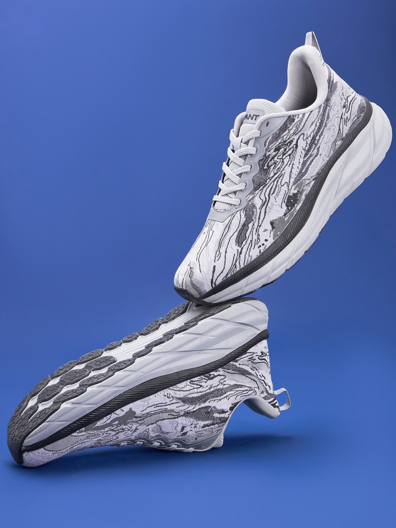 Avant Men's Storm Running Shoes- Grey/Black