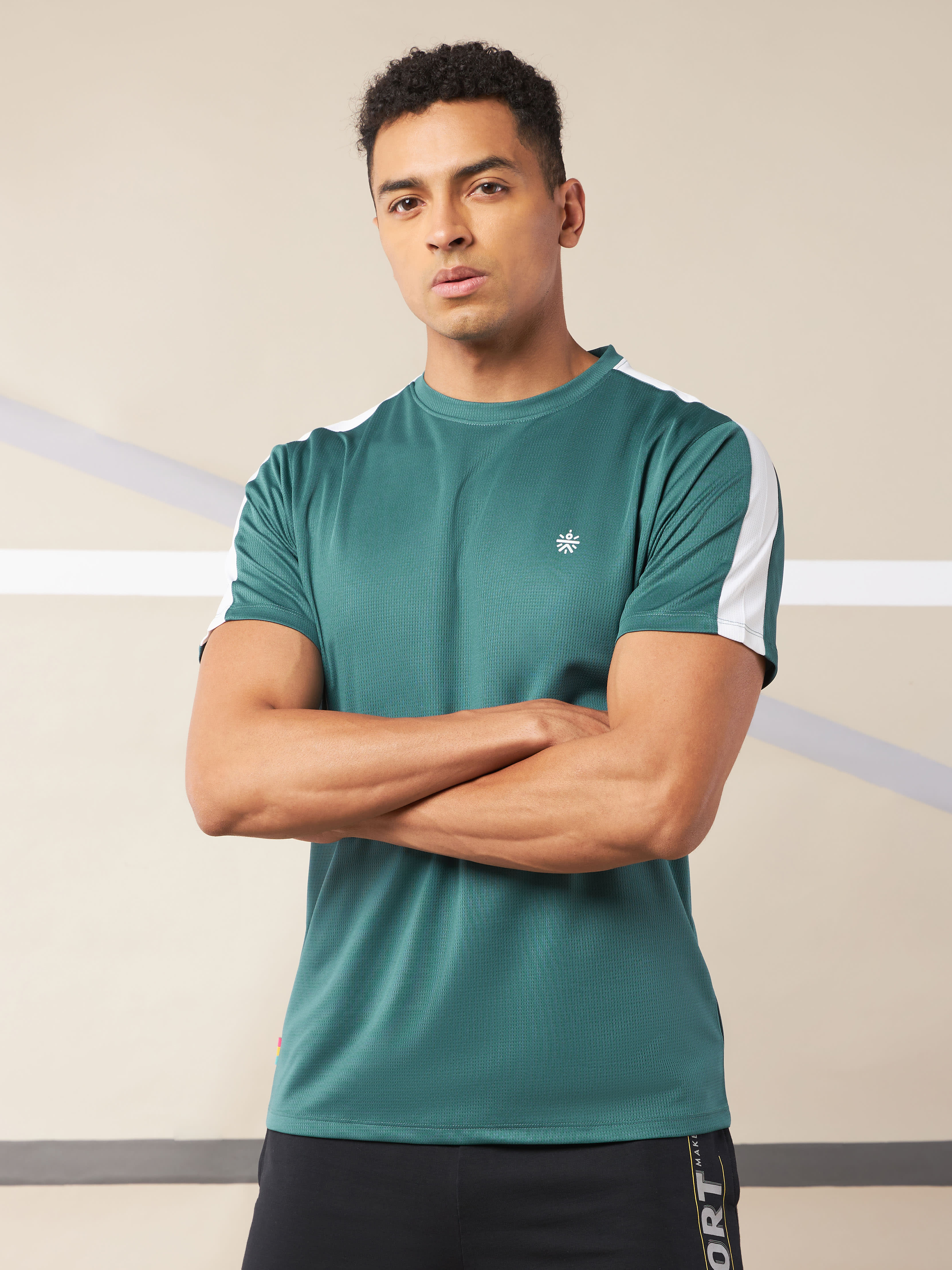 Shoulder Pop Active T-shirt