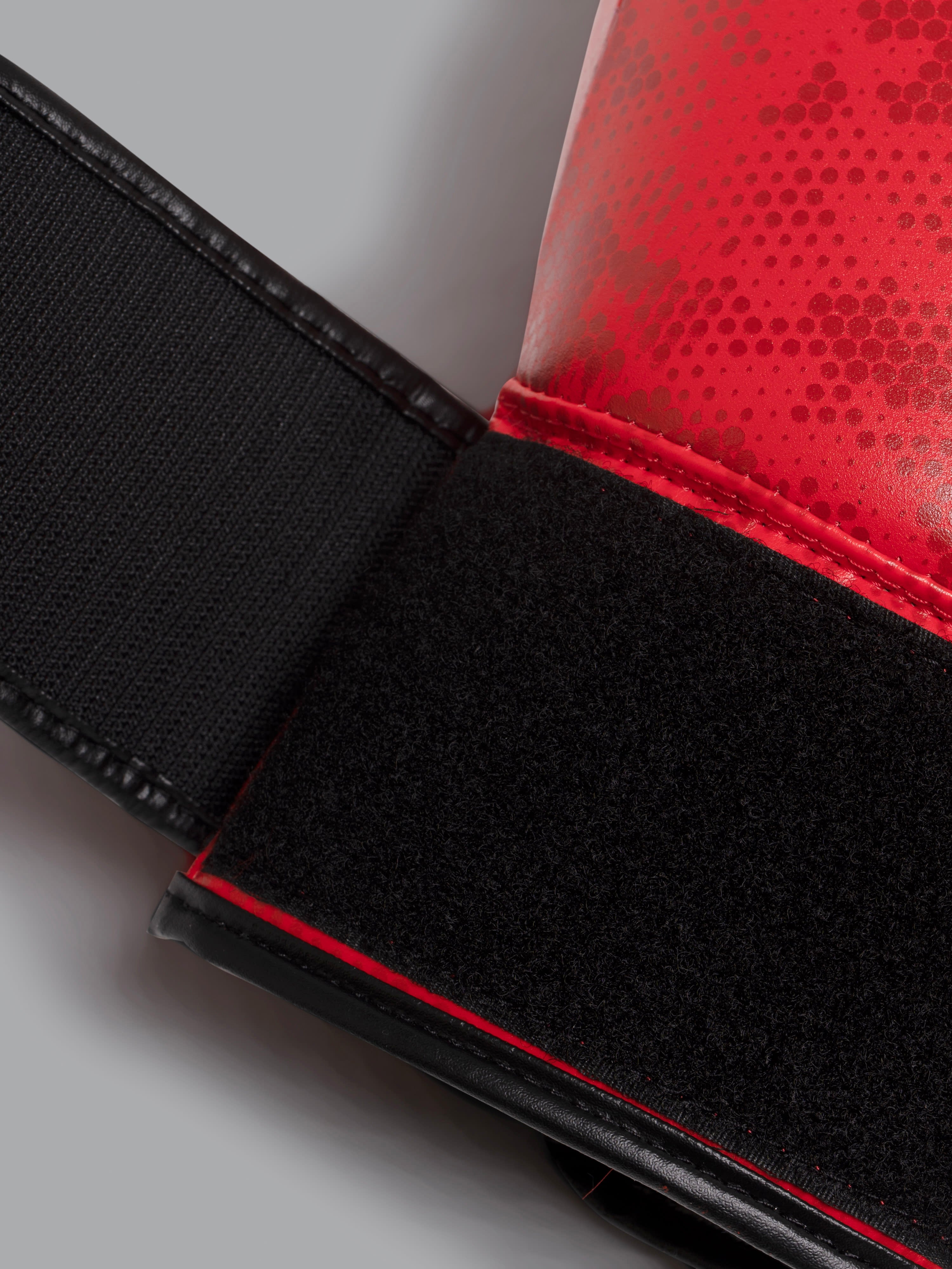 Signature Boxing Gloves