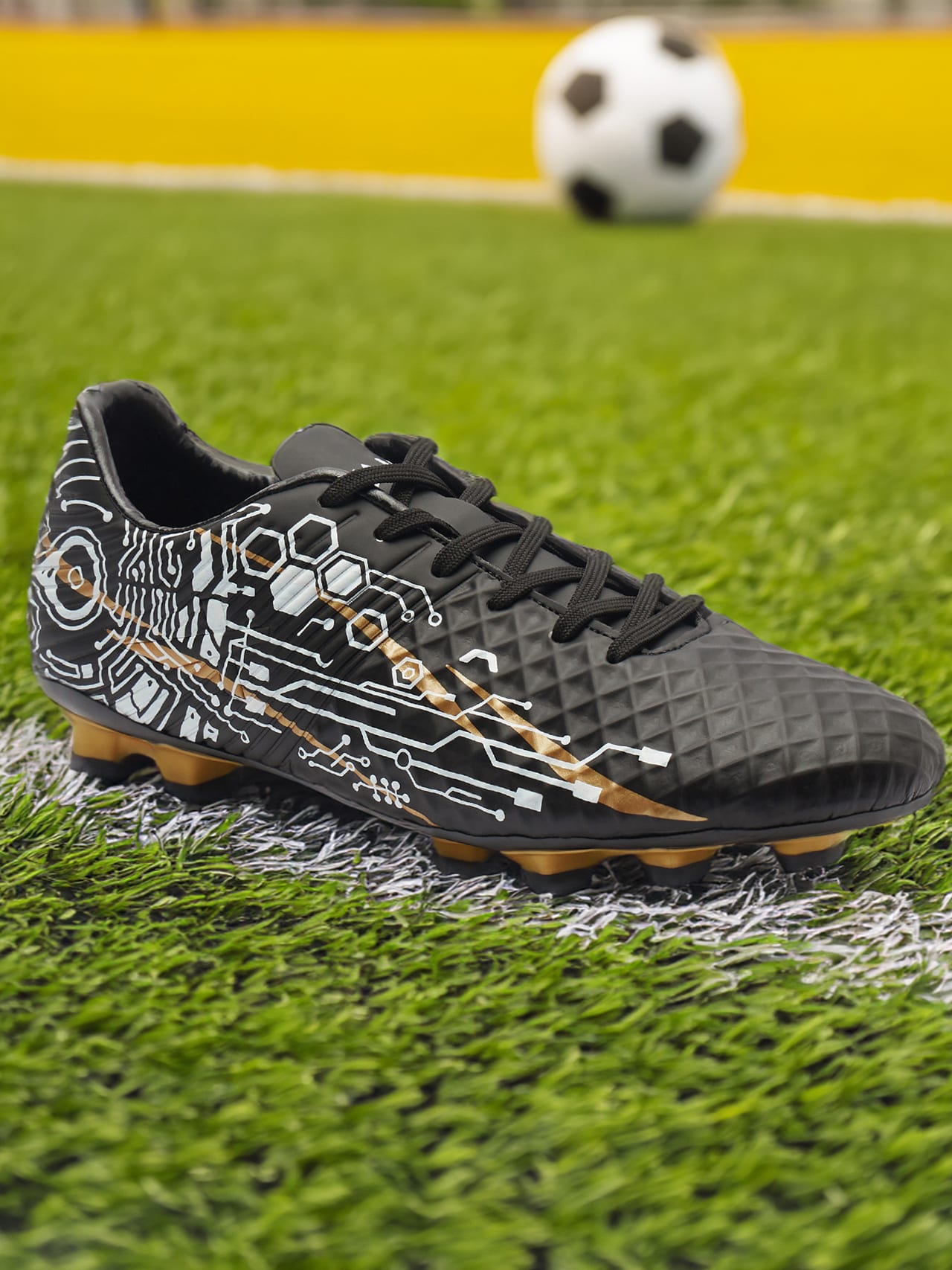 Avant Men's HustleX Football Shoes - Black