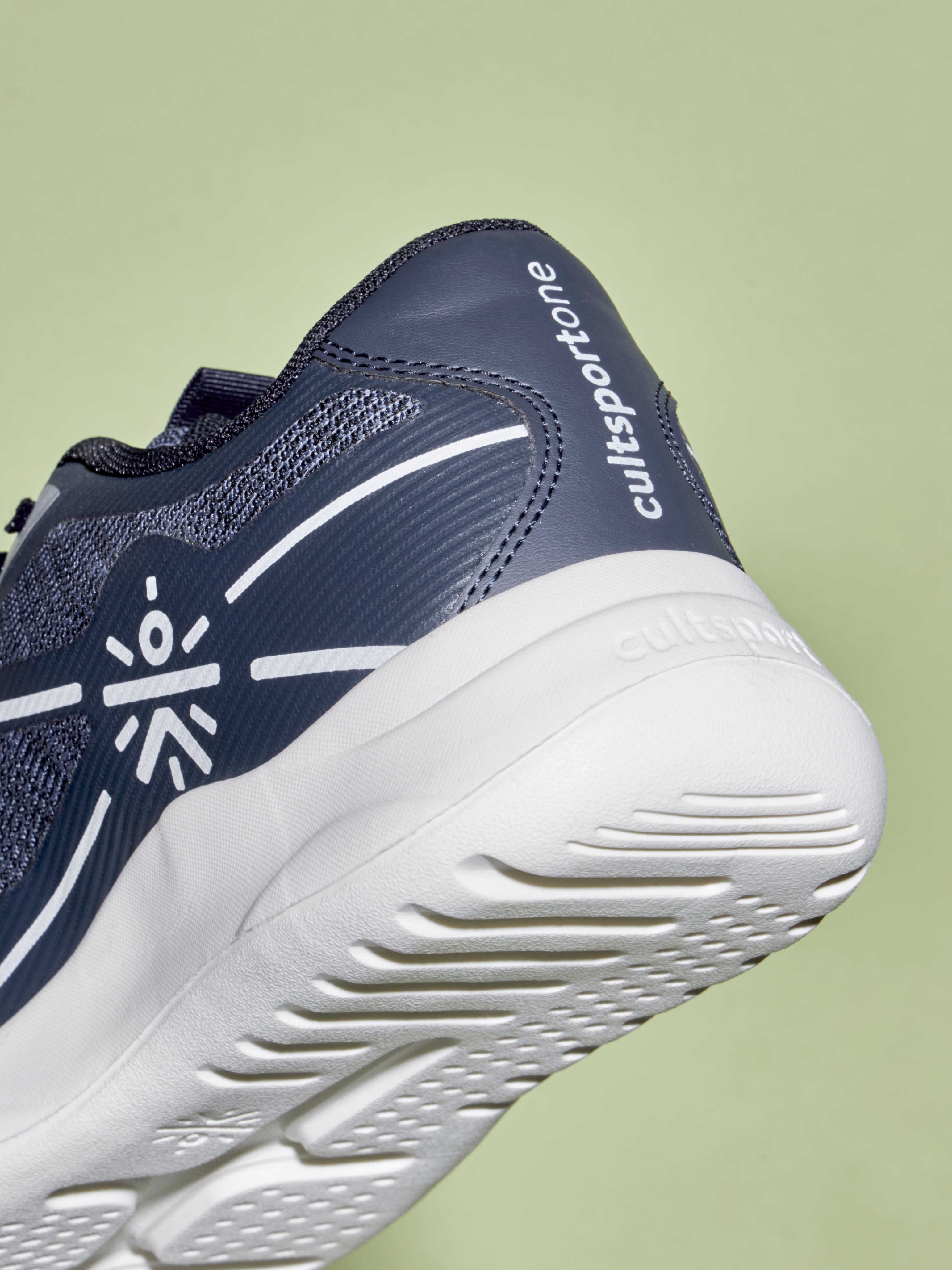 cult Discovery Men Running Shoes