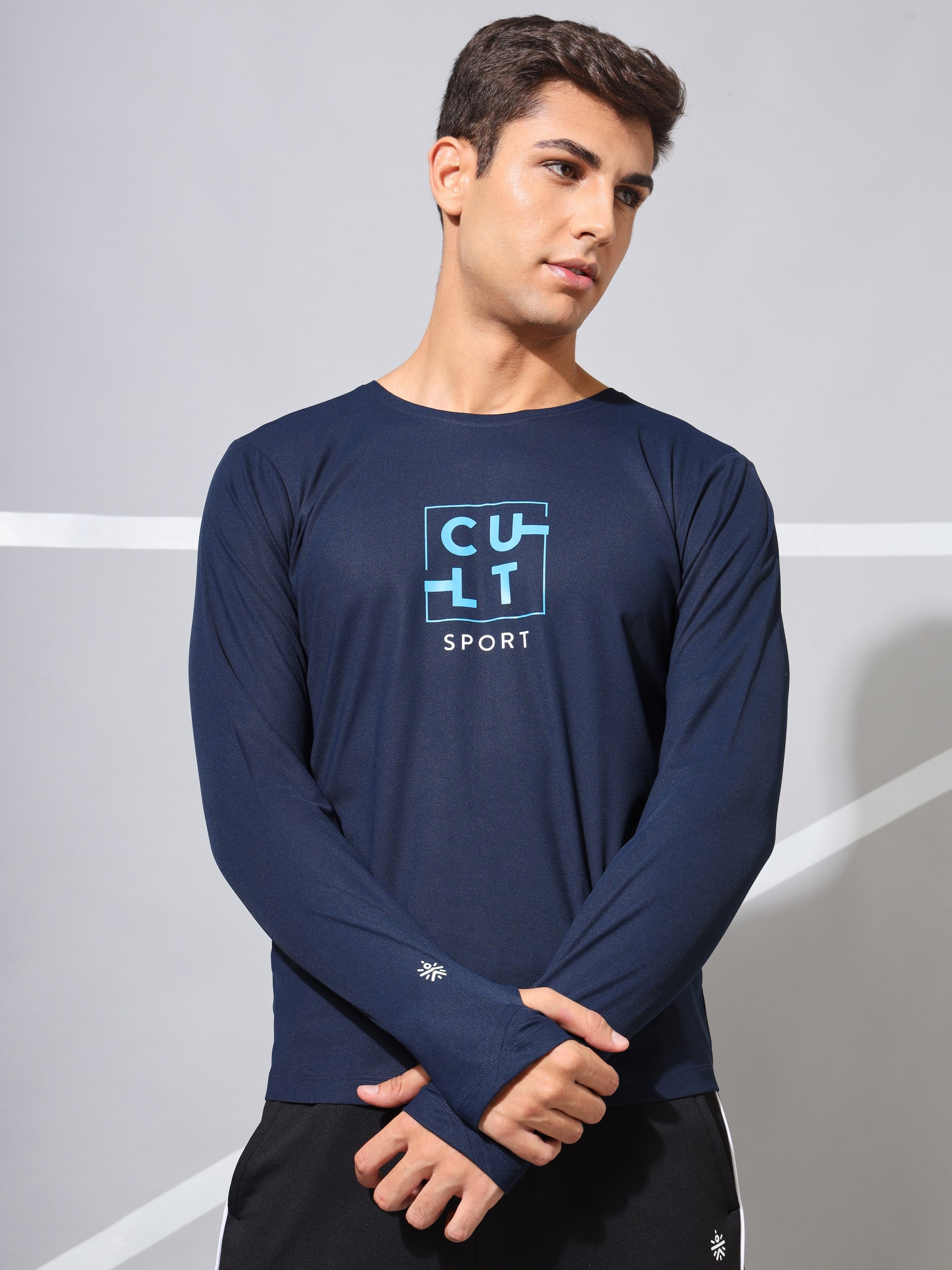 Graphic Performance T-shirt with Thumbholes
