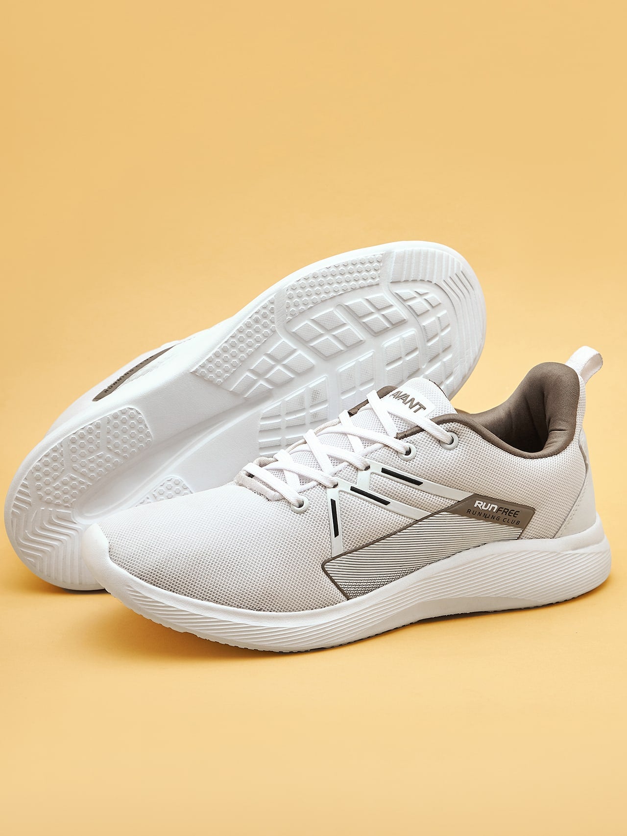 Avant Men's Ultra Running shoes- Beige