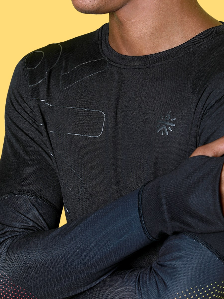 Men Signature Black/Red Insignia Tee