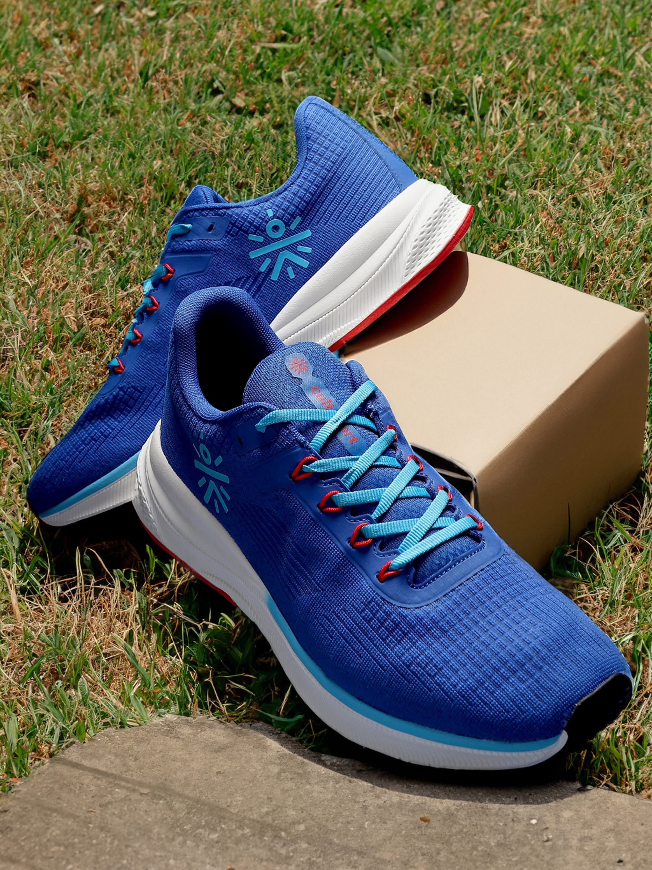 cult Thunderbird Men Running Shoes - Royal Blue