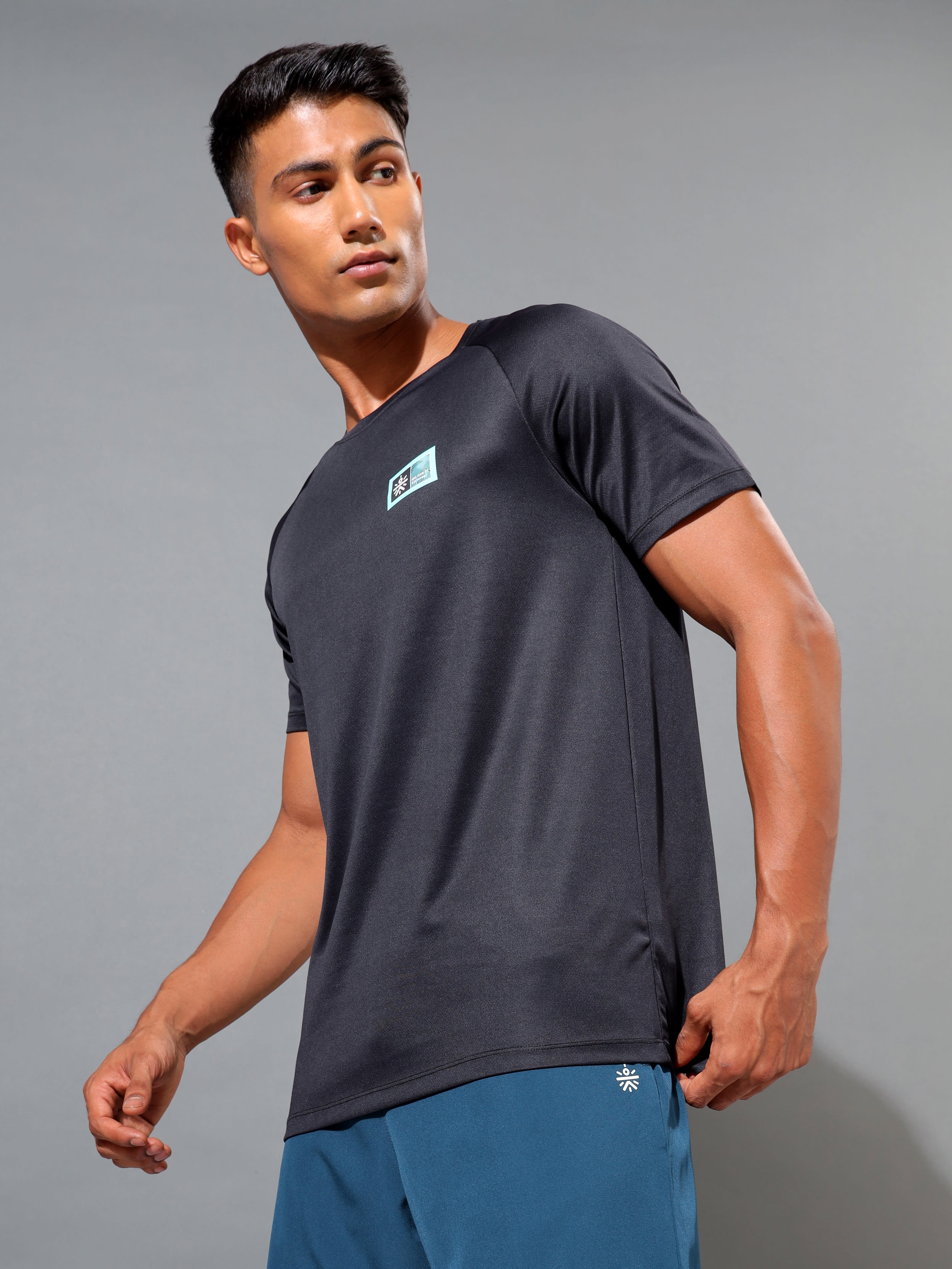 Solid Raglan T-shirt with Logo