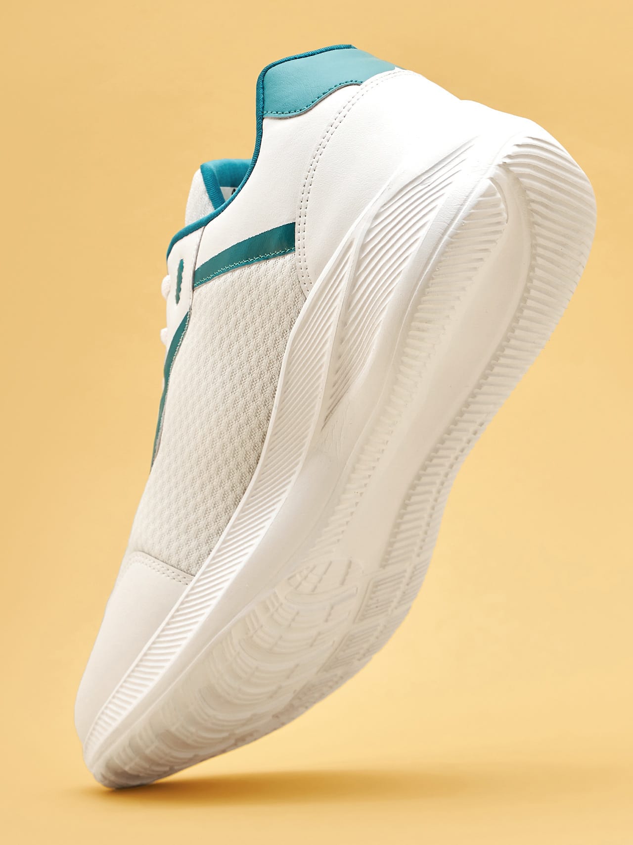 Avant Men's Softride Walking Shoes-White