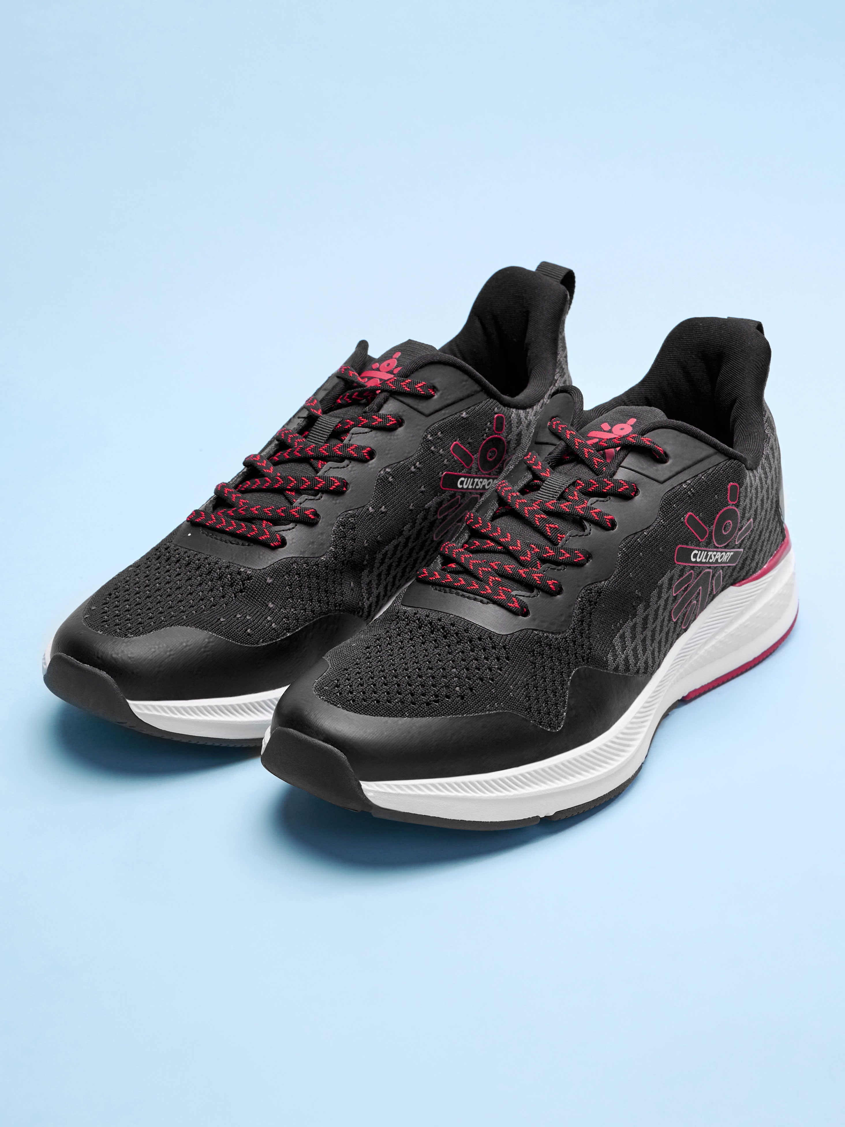 cult Hustle Men Running Shoes - Black