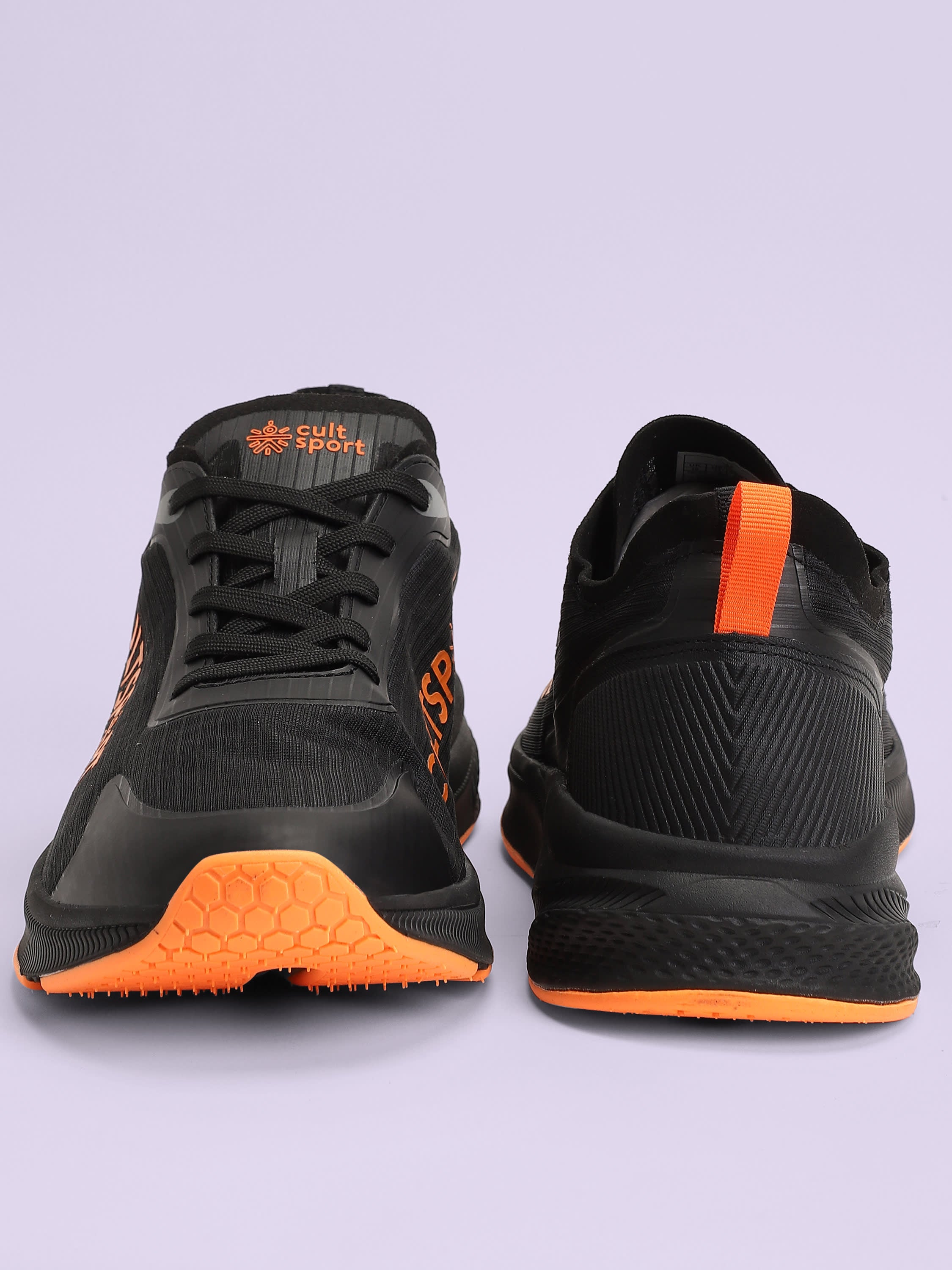 cult Comfort Men Running Shoes - Black/Orange
