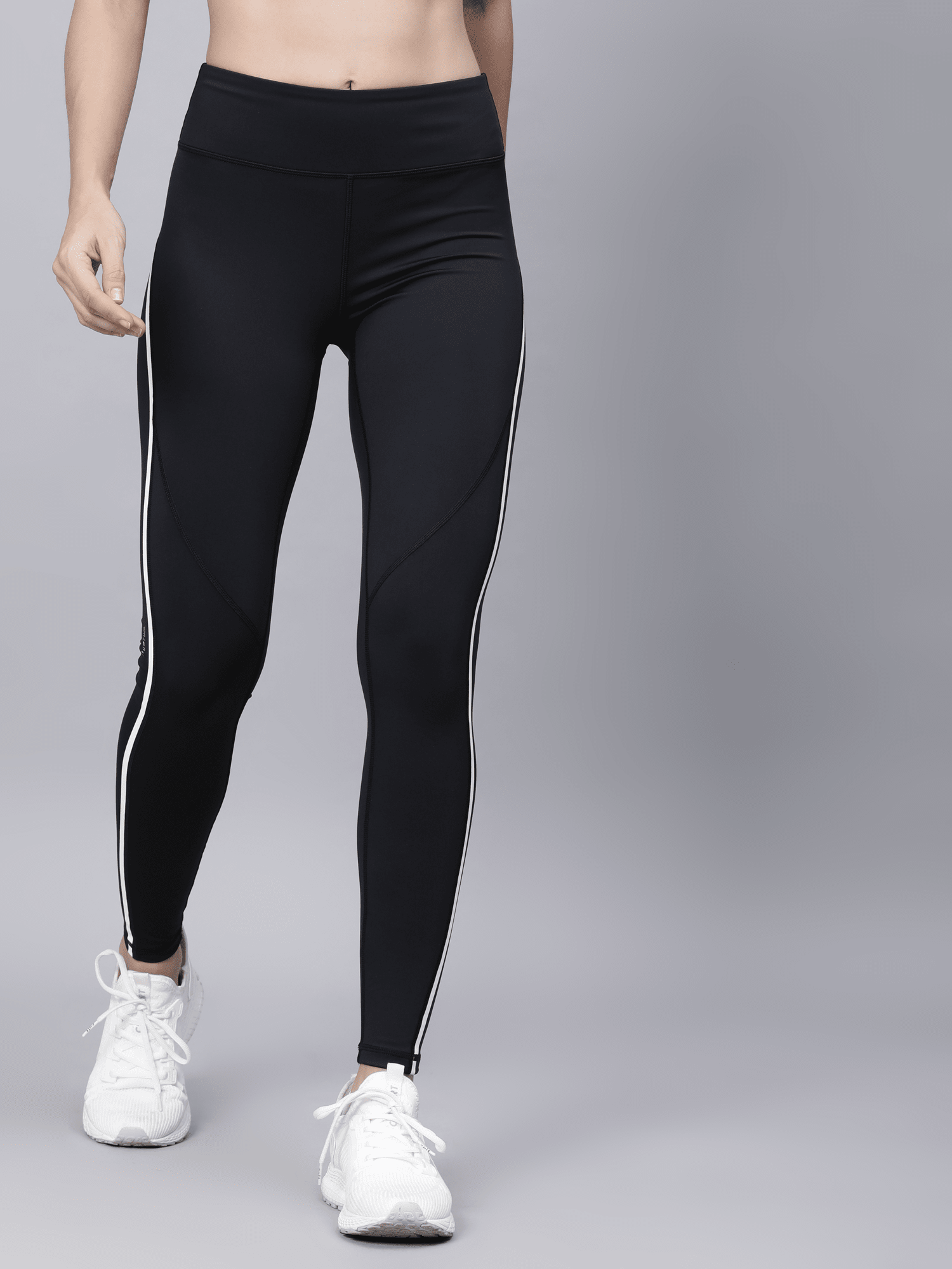 AbsoluteFit Swift Black Workout Leggings