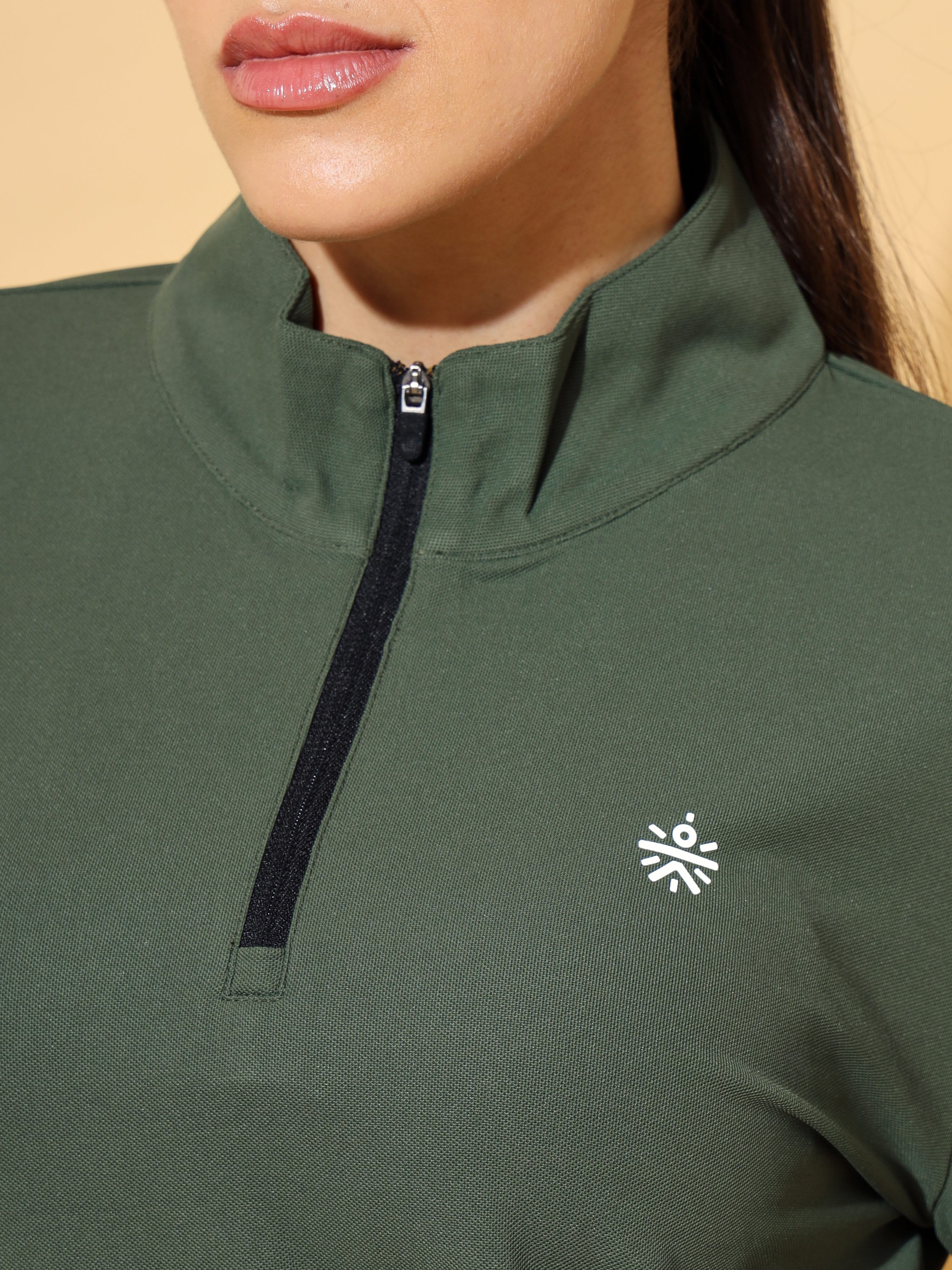 Performance T-shirt with Thumbholes