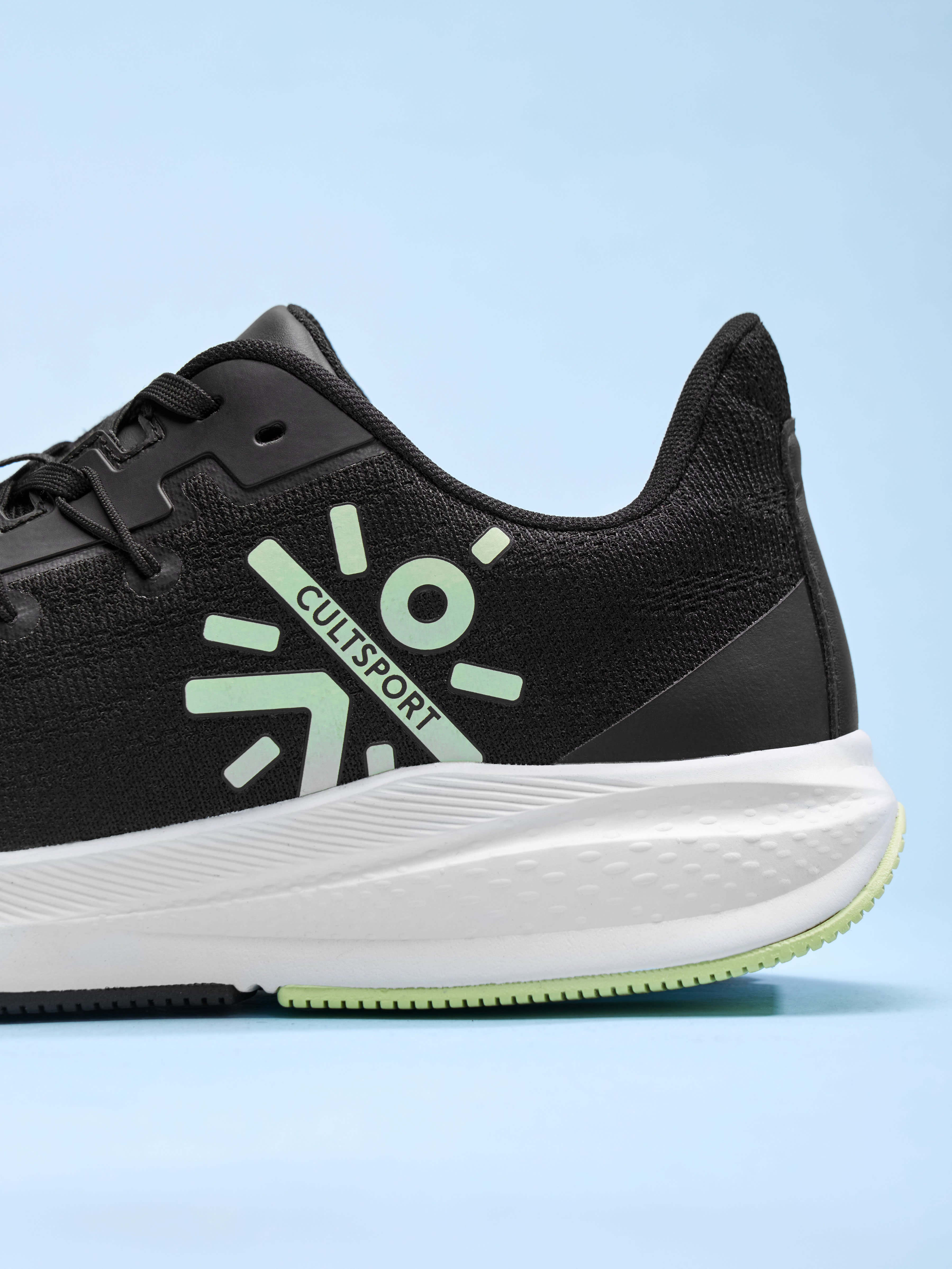 cult Firebird Men Running Shoes - Black