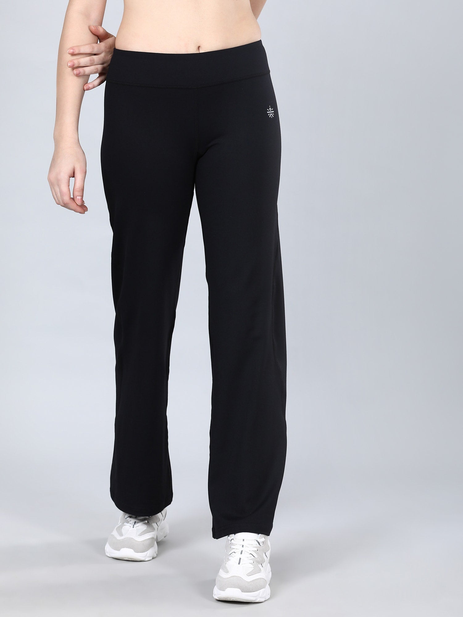Verve Flared Black Workout Pants