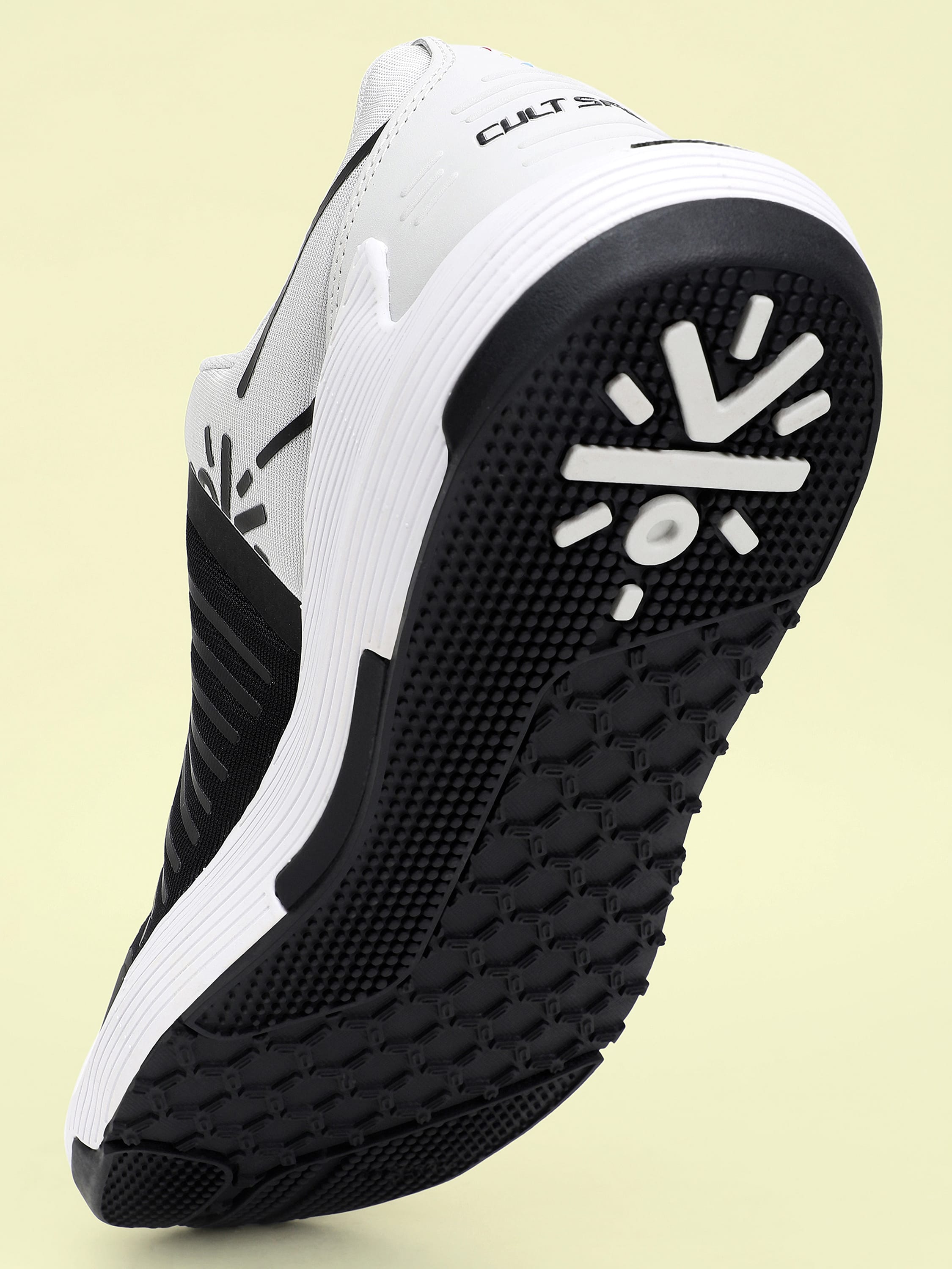 cult Impact Men Training Shoes - Black