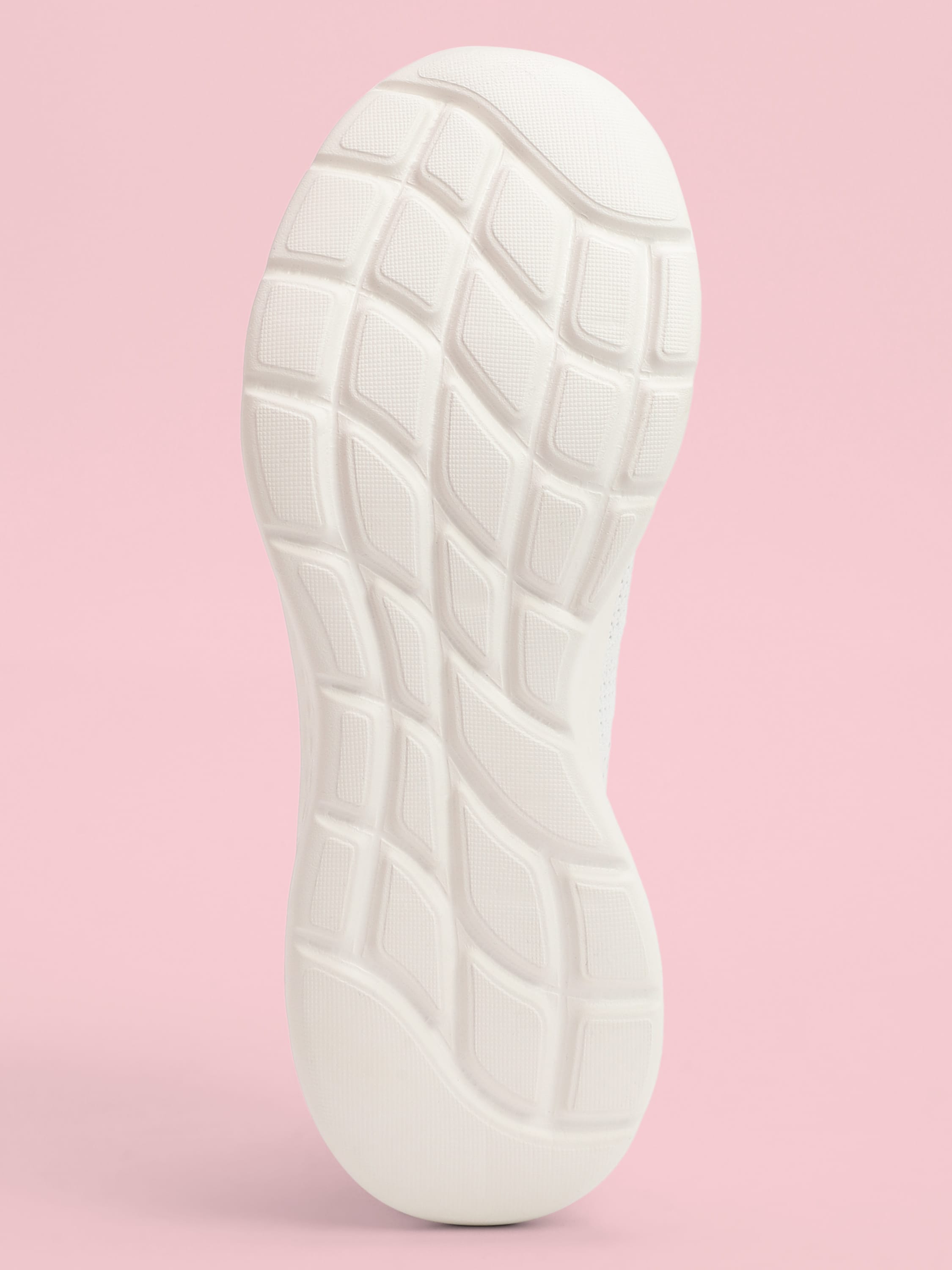 cult EZ+ Fuzzy Women's Walking Shoes - White