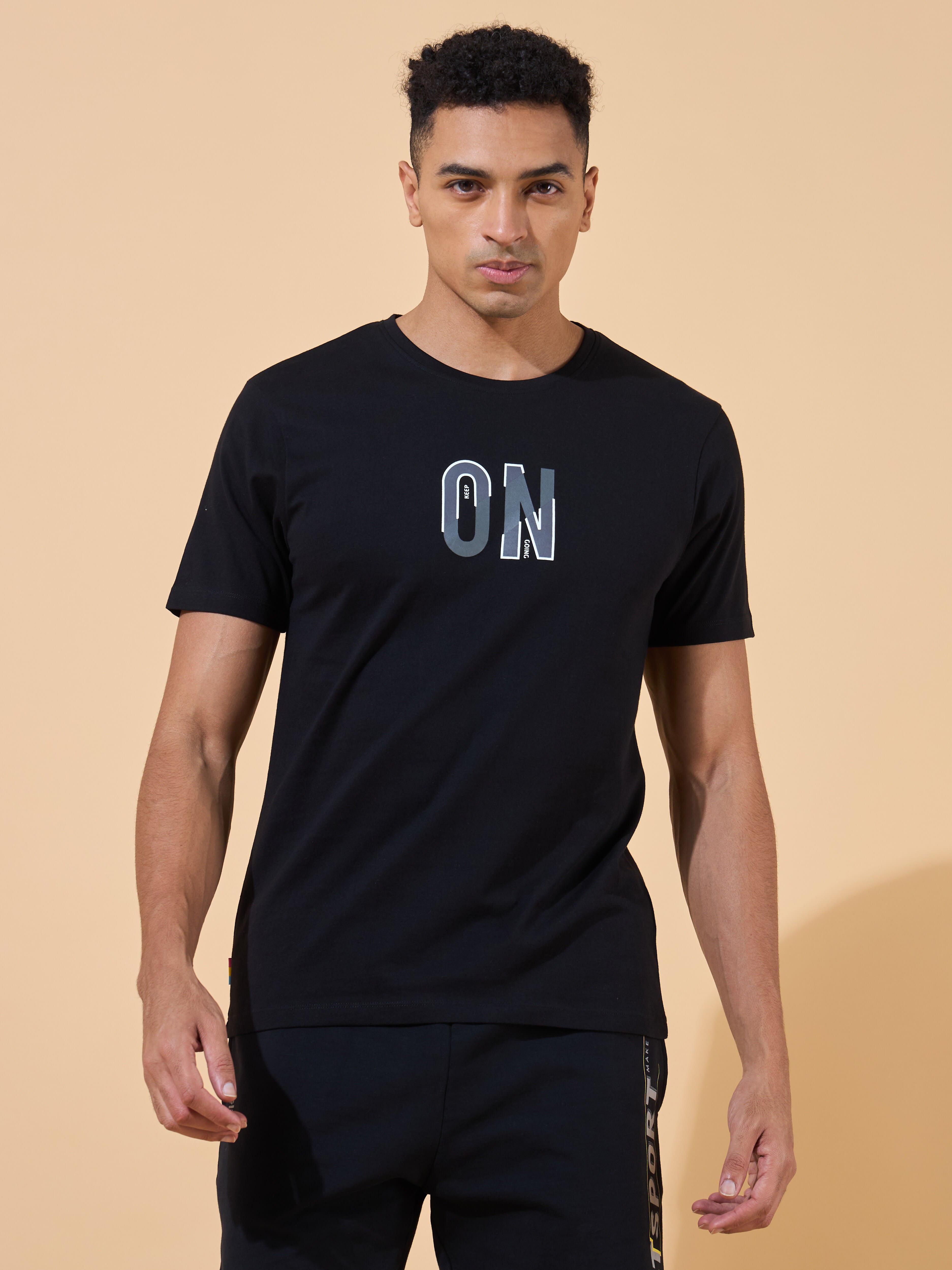 Keep On Going Print T-shirt