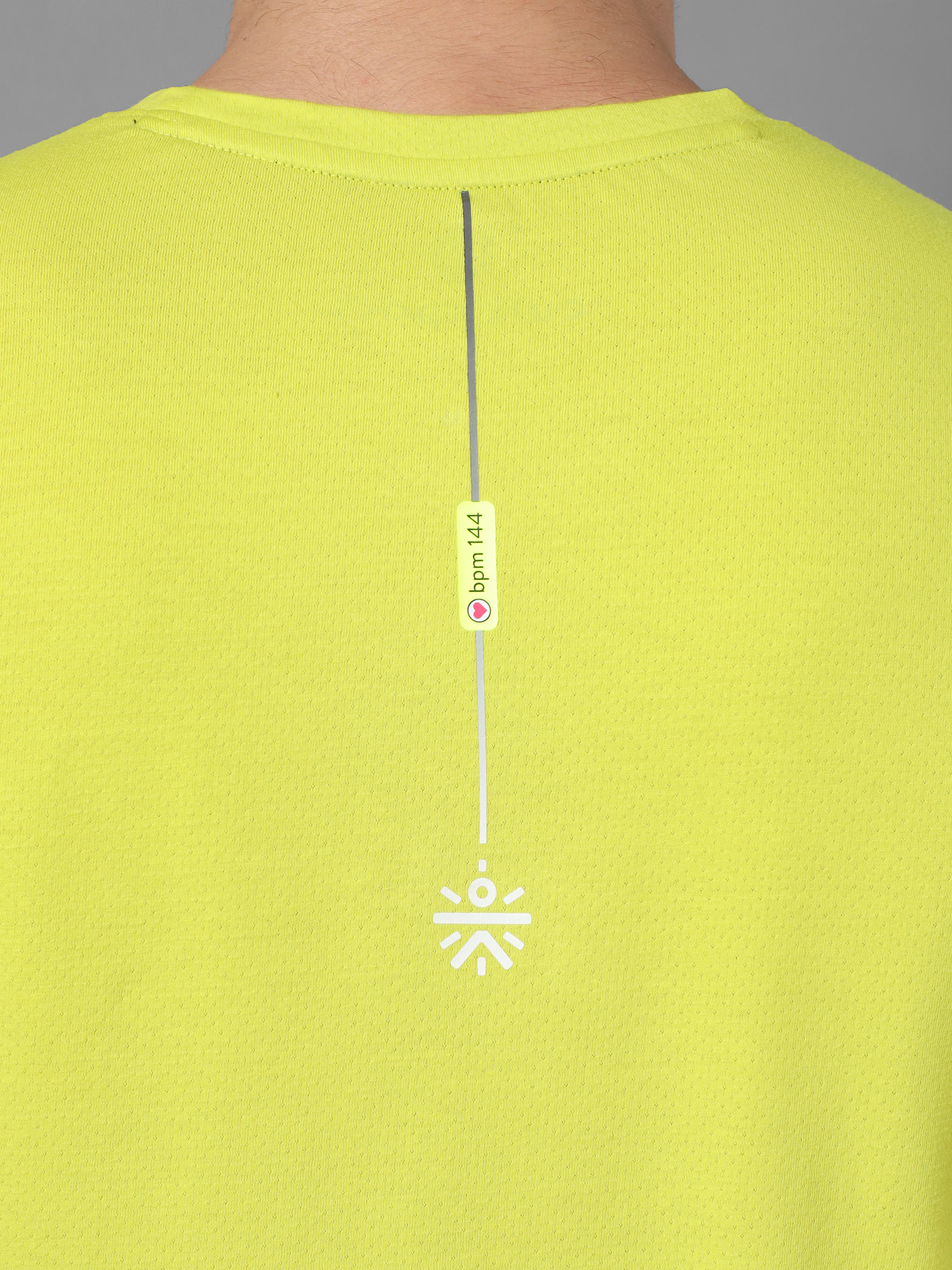 Minimalistic Print T-shirt