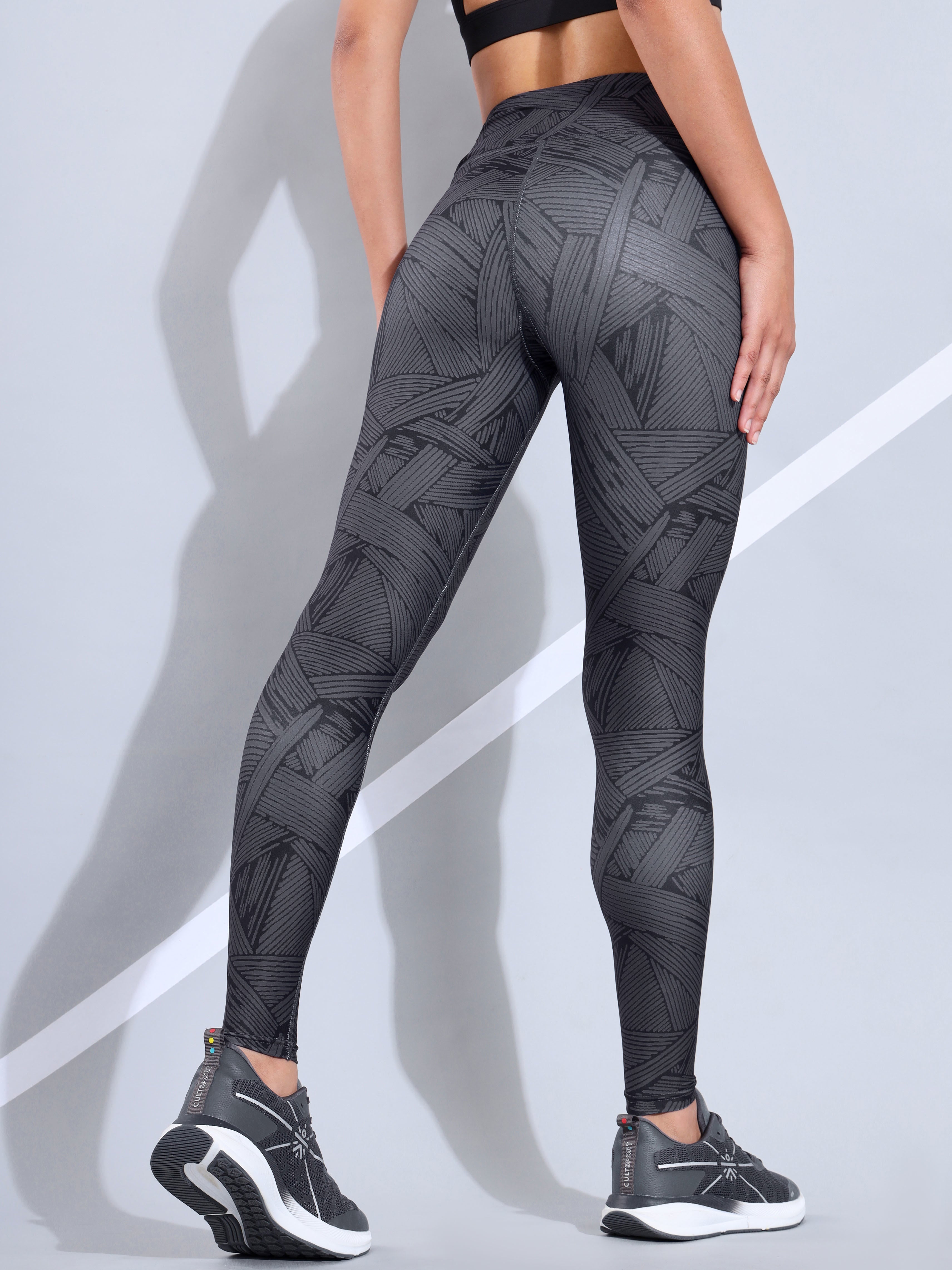 Black All Over Print Absolute Fit Tights with Back Pocket
