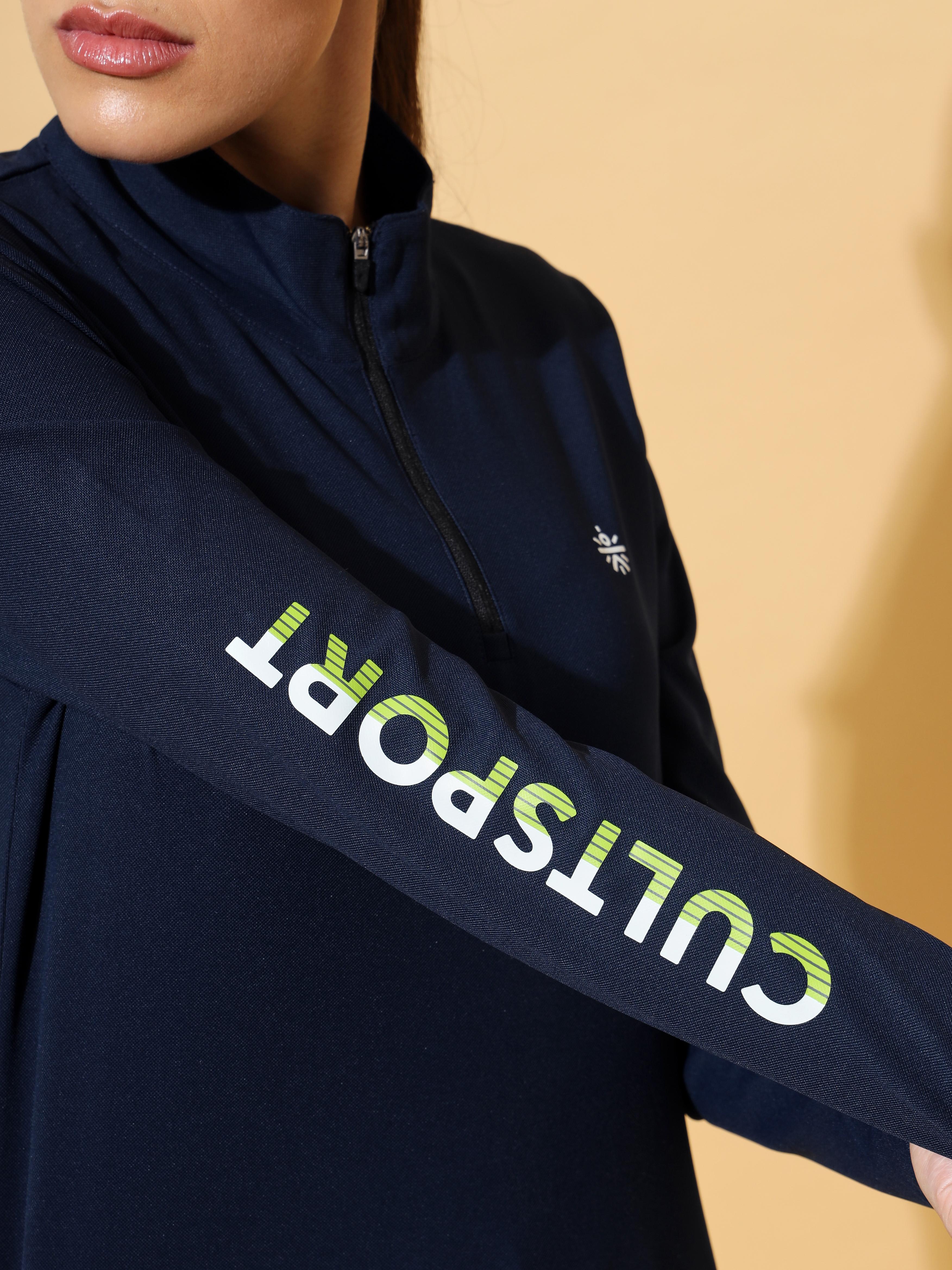 Performance T-shirt with Thumbholes