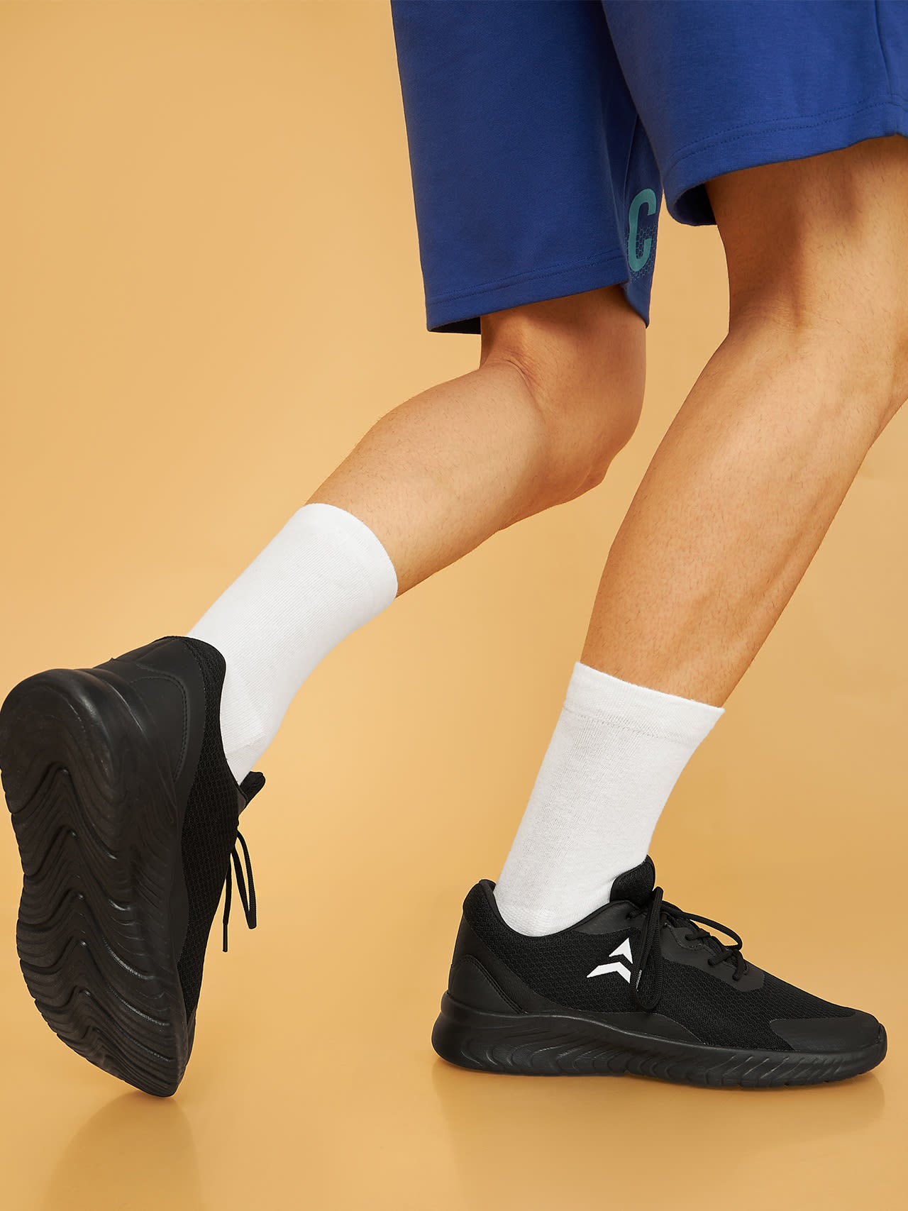 Avant Men's Trigger Walking Shoes-Black