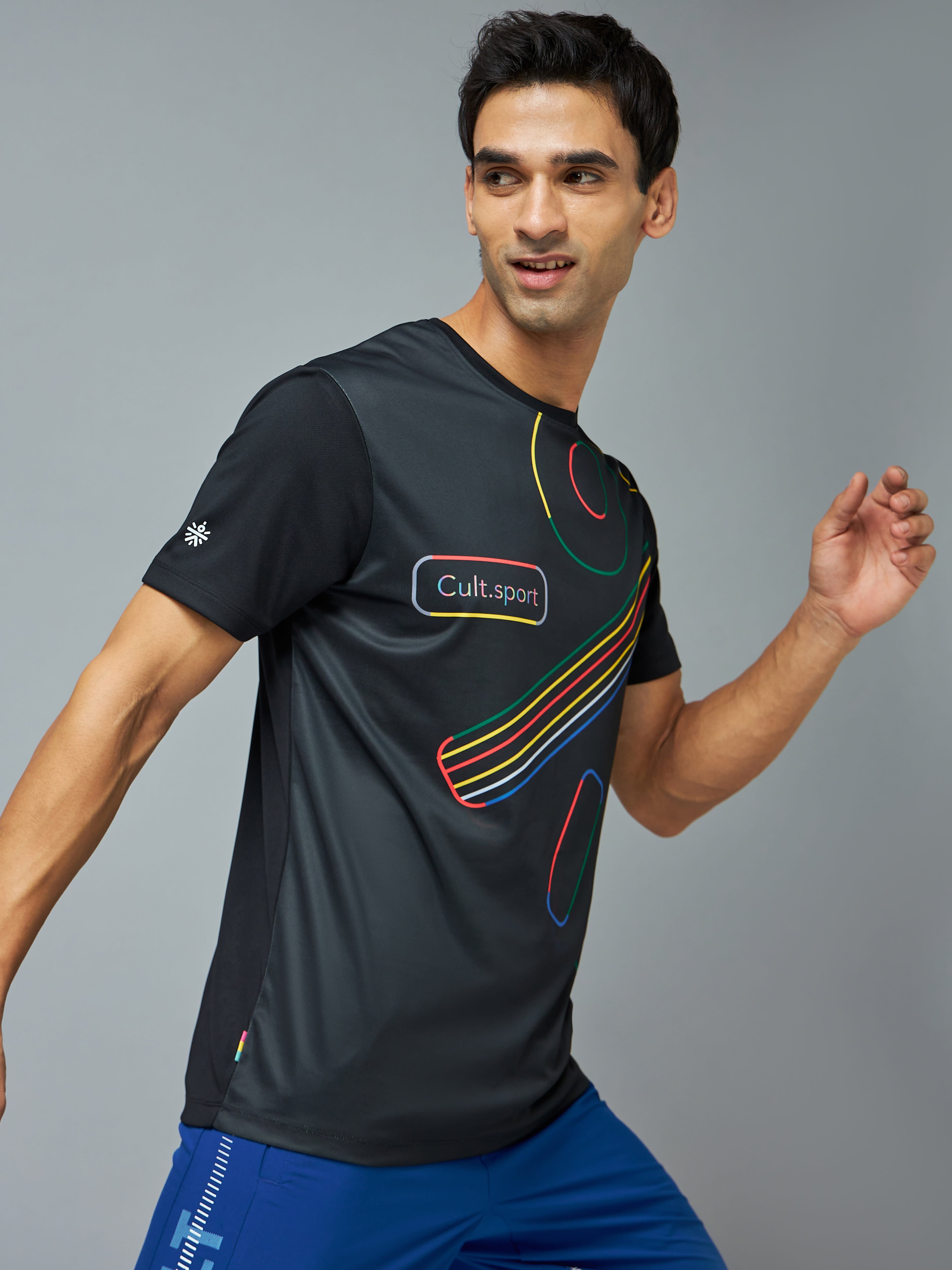 Signature Logo Graphic Training T-shirt