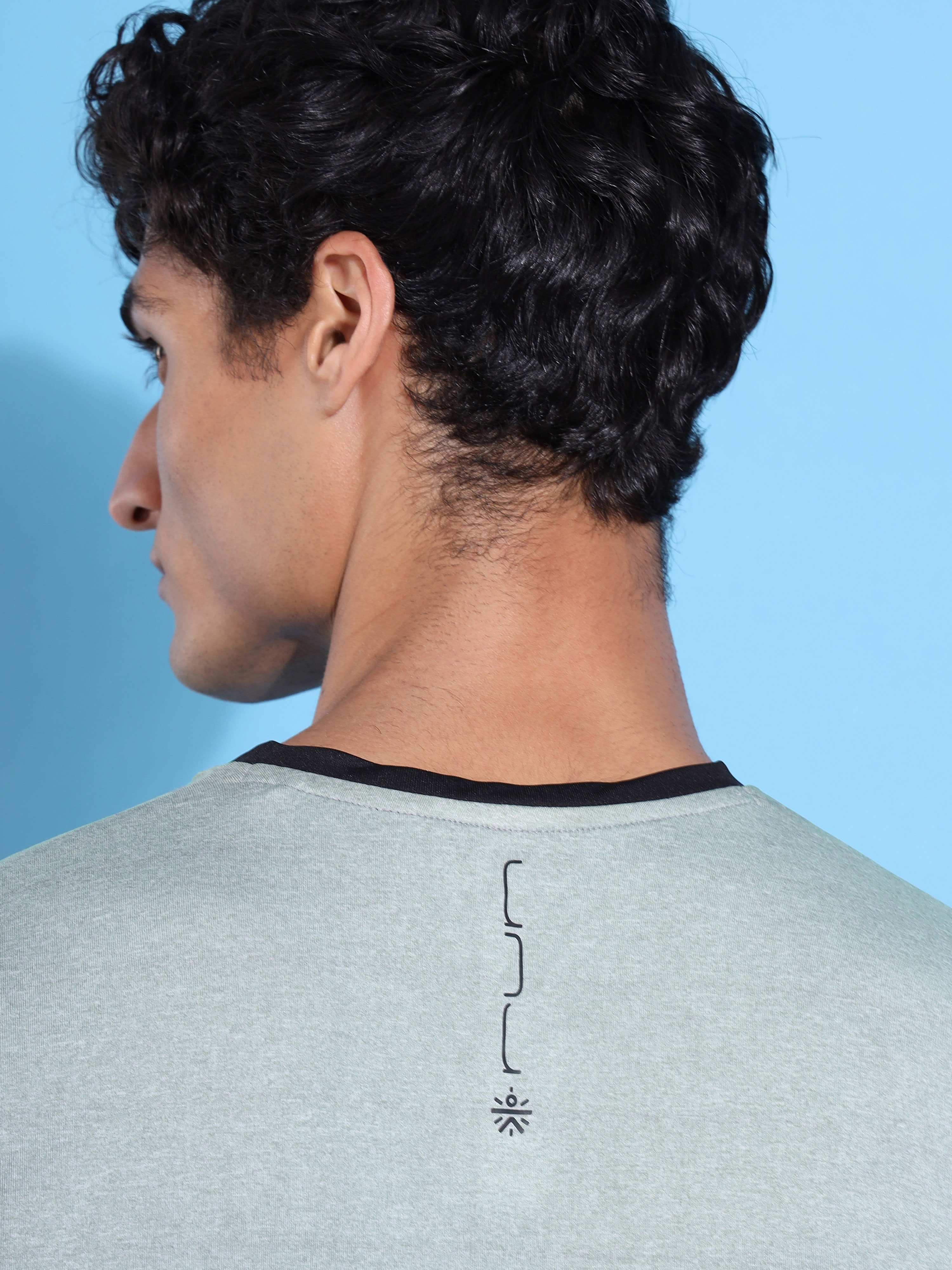 Make Your Move Graphic Print T-shirt