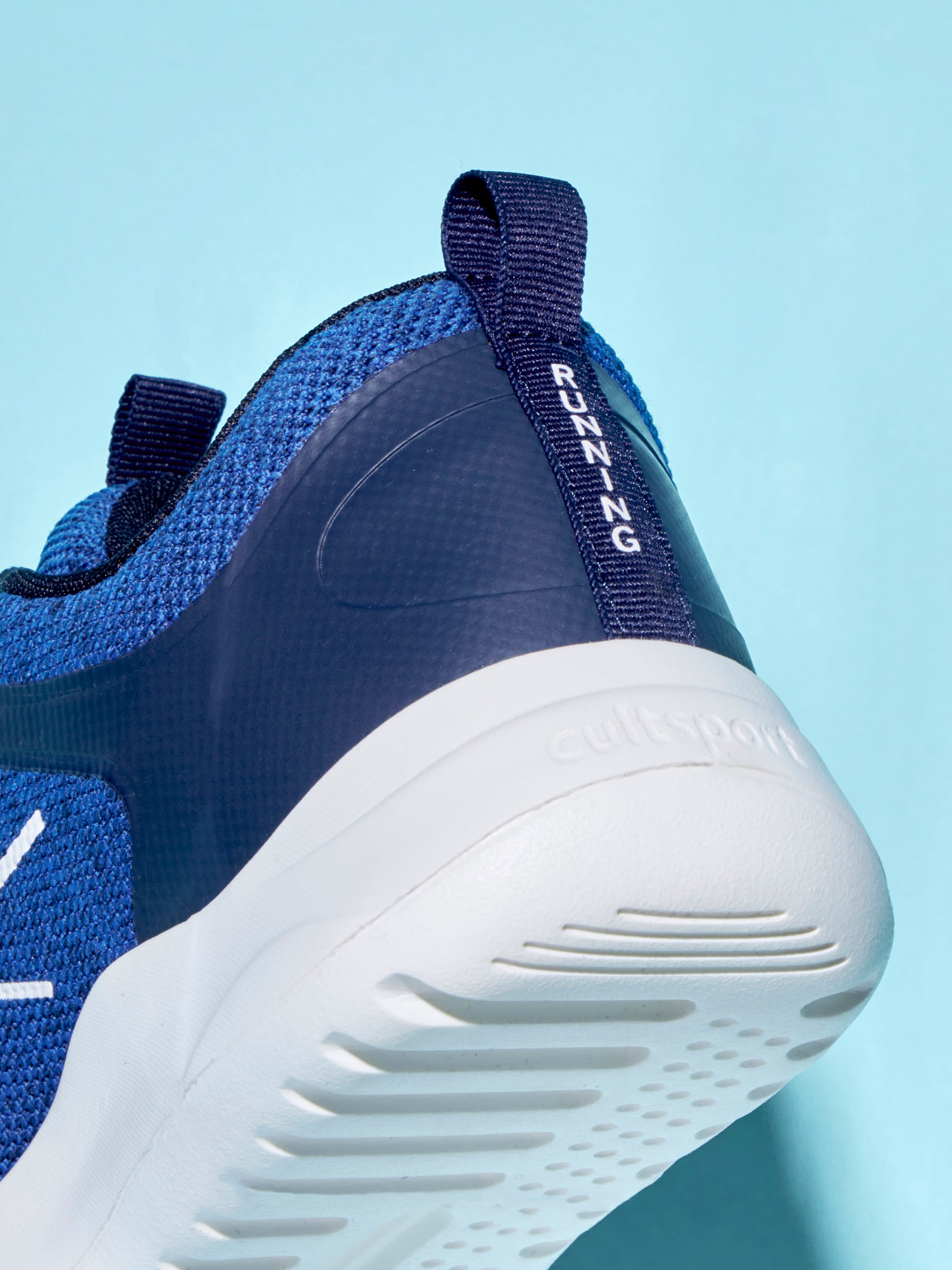 cult Flow Men Running Shoes