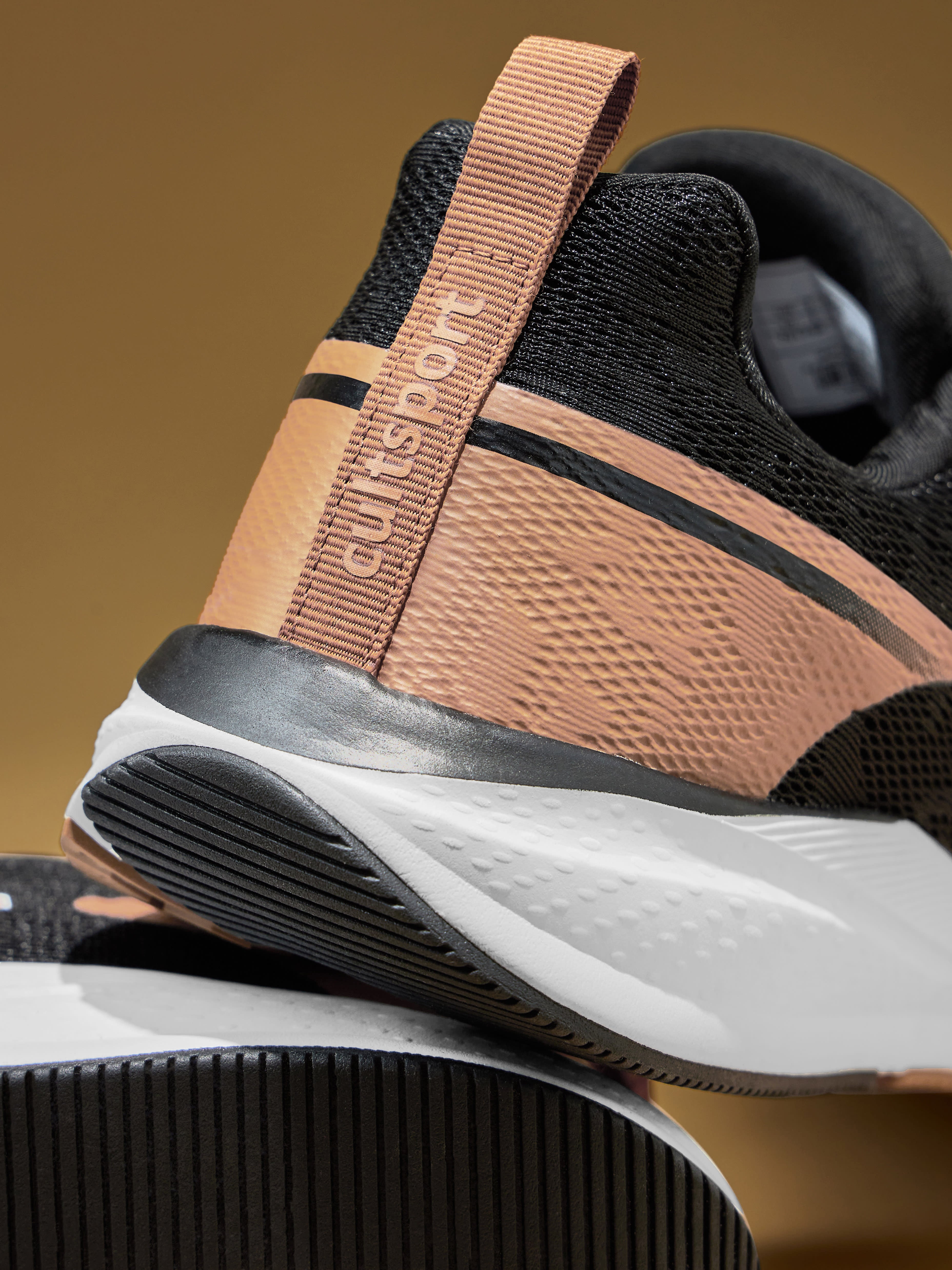 cult Windblazer Men Running Shoes - Black