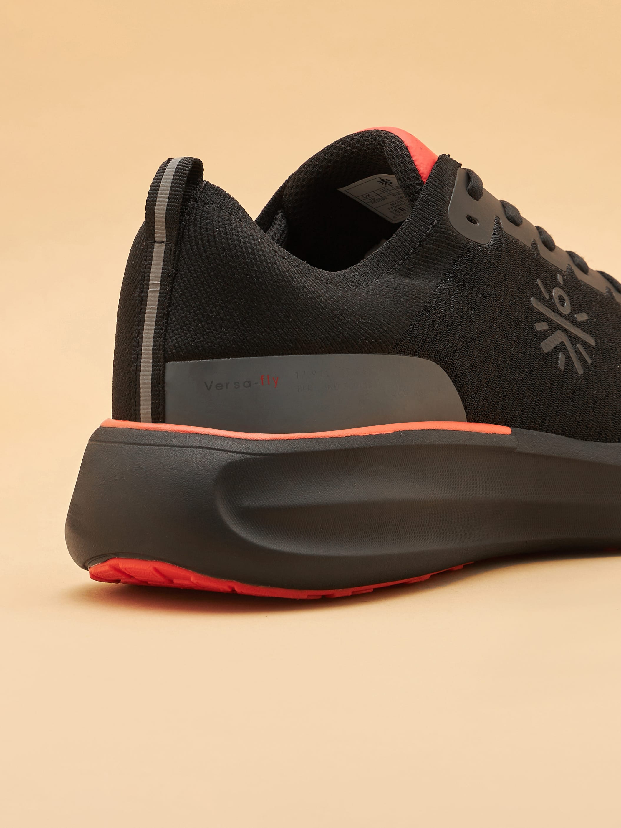 cult Versa Fly Men Running Shoes - Black/Red