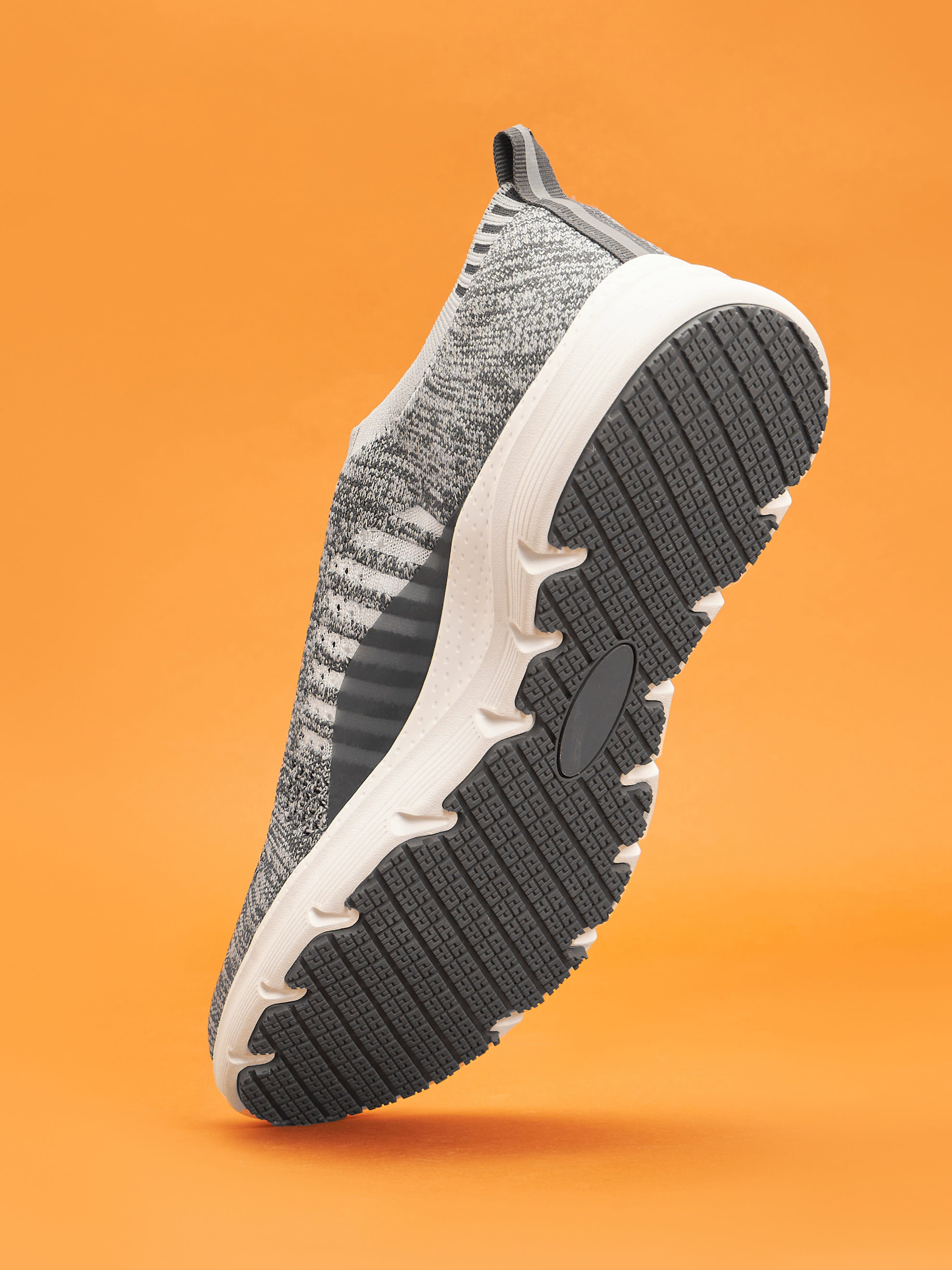 cult Versa Vita Men Running Shoes - Grey