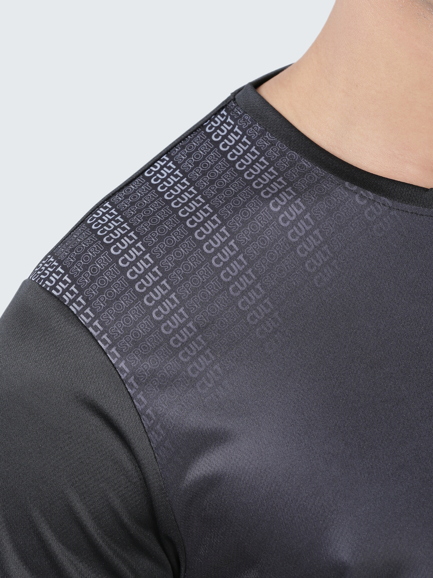 Signature Slim Fit T-shirt - Black