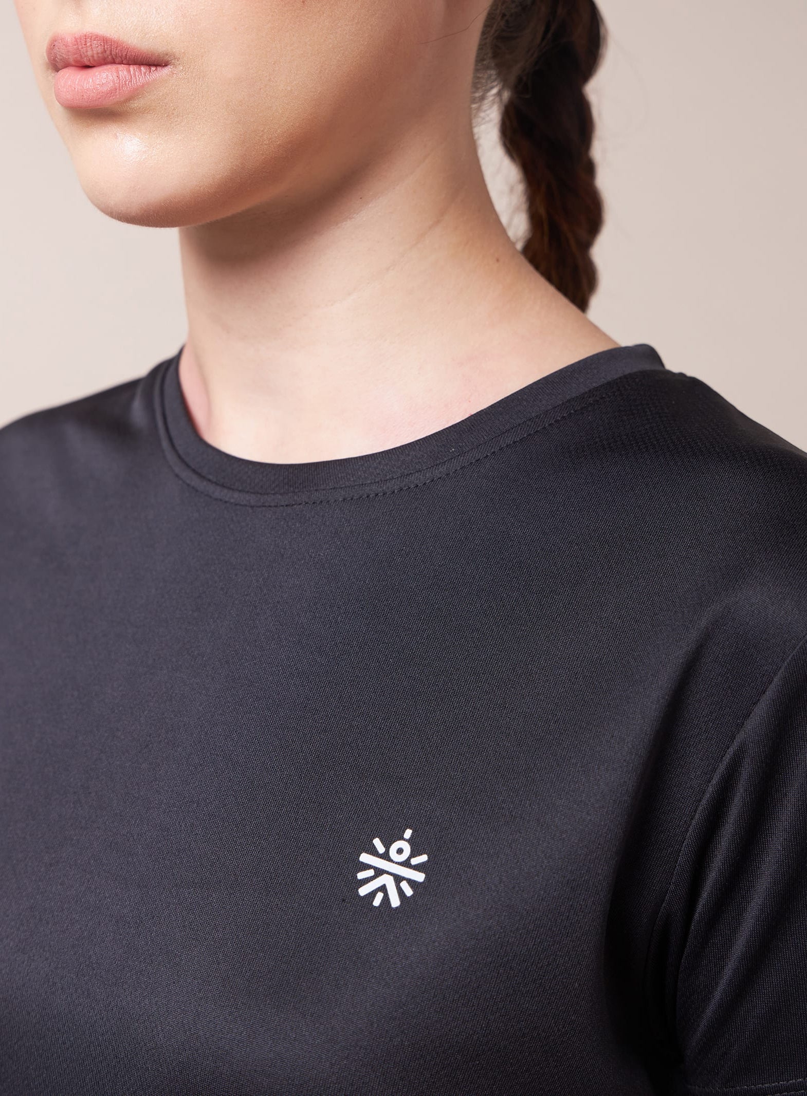 Solid Active T-shirt with Logo
