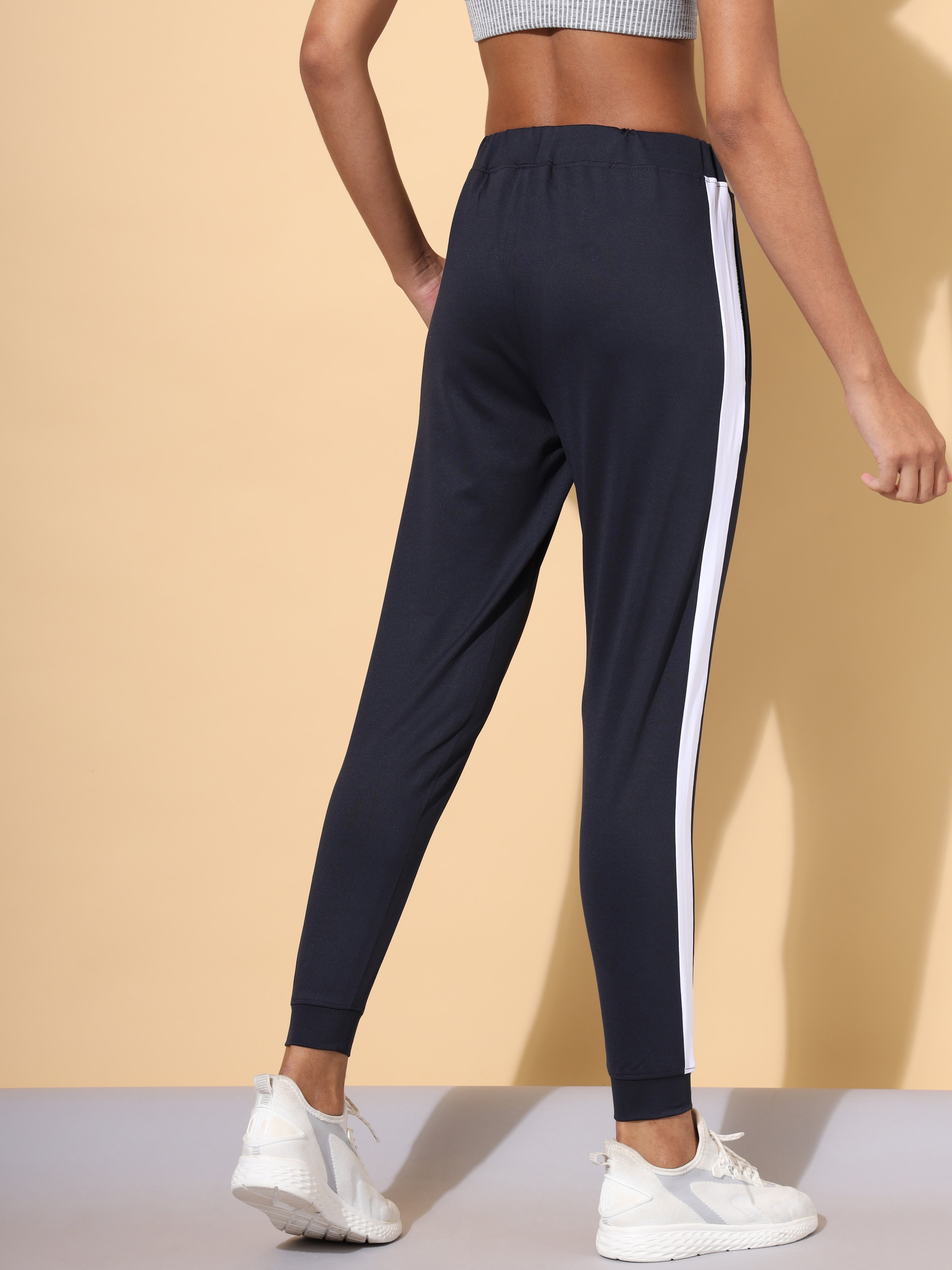 Women Blue Vitals Solid Running Joggers