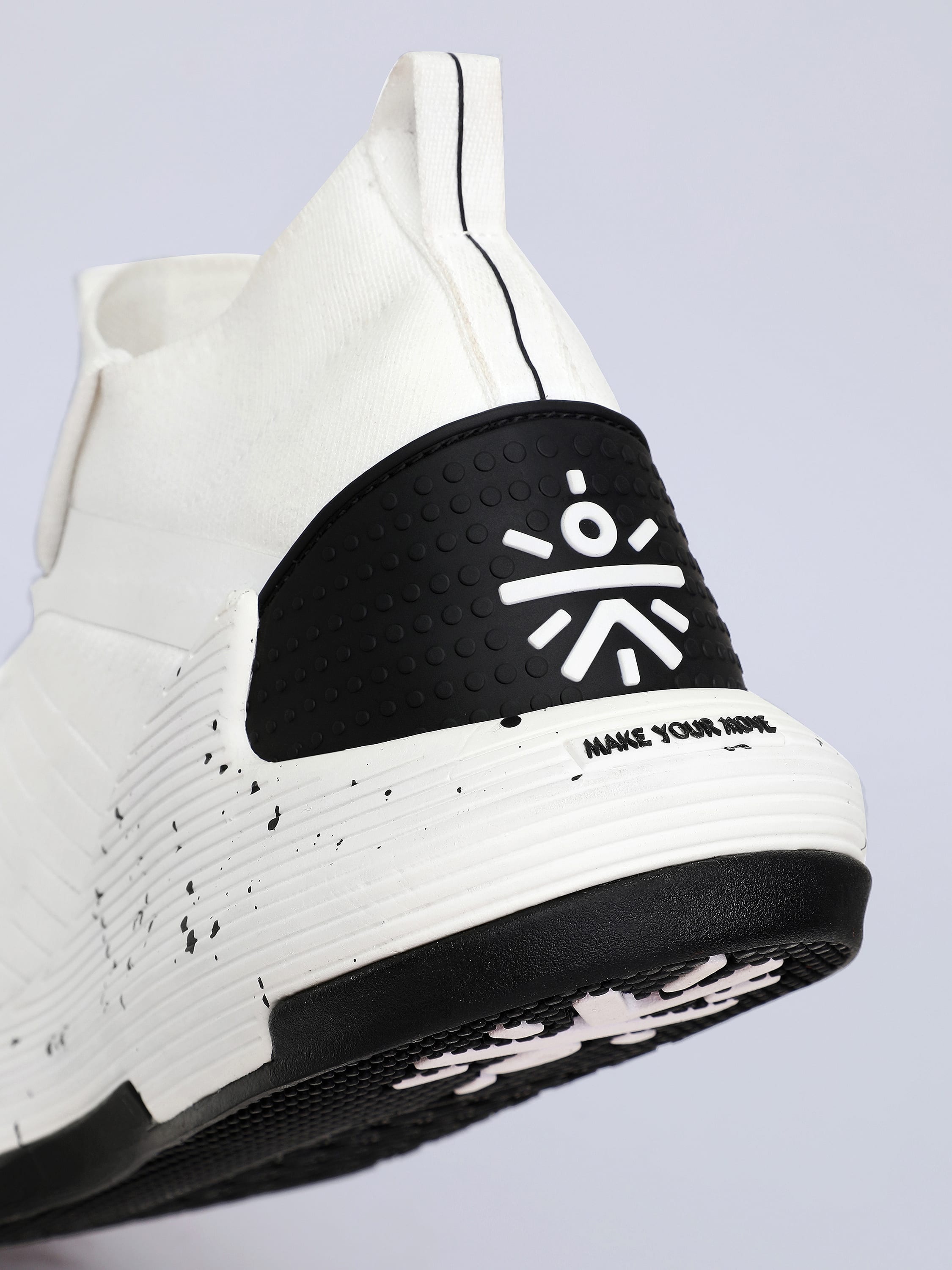 cult Pro-Train Men Training Shoes - White