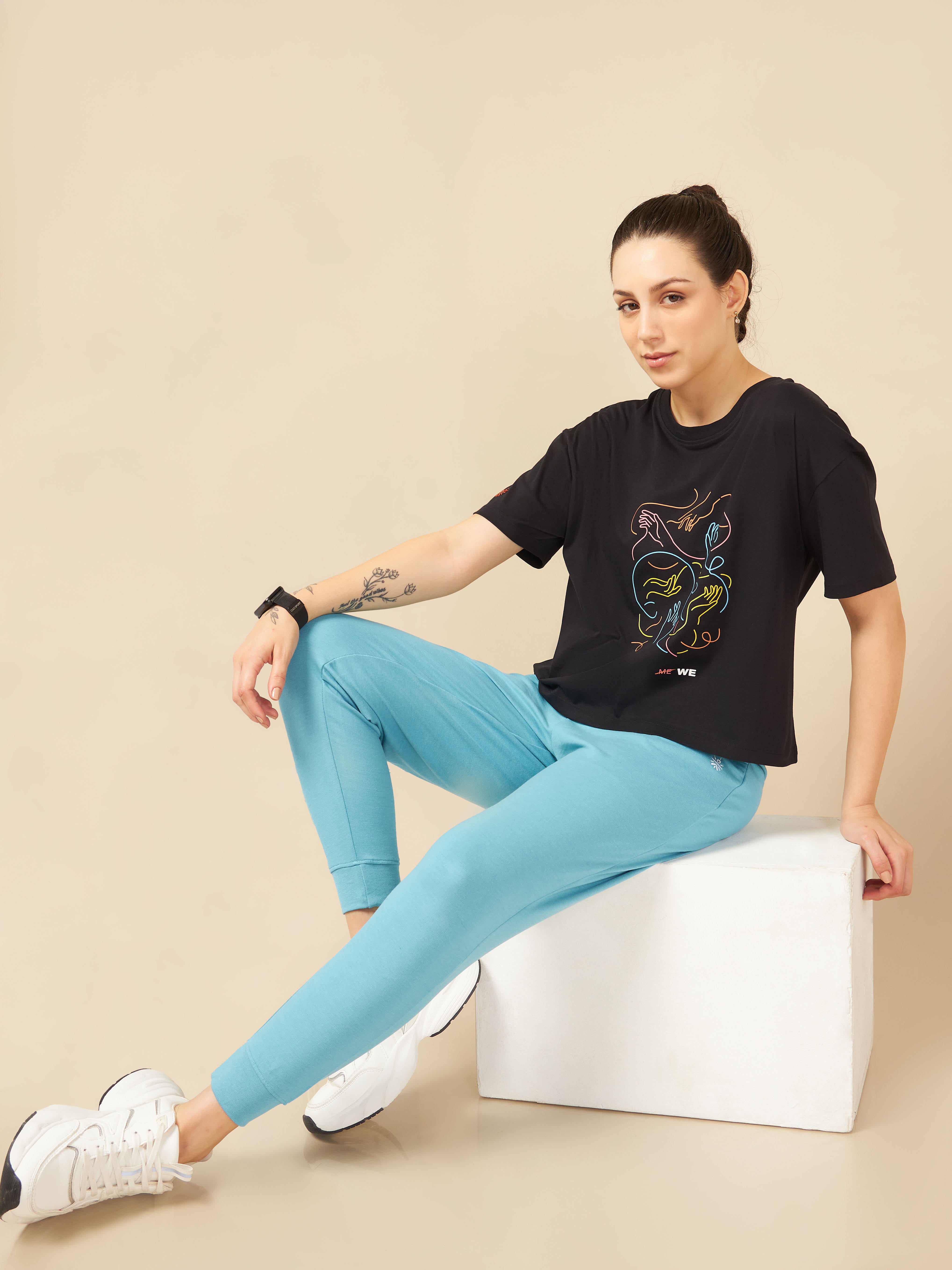 Women Black Cult community T-shirt